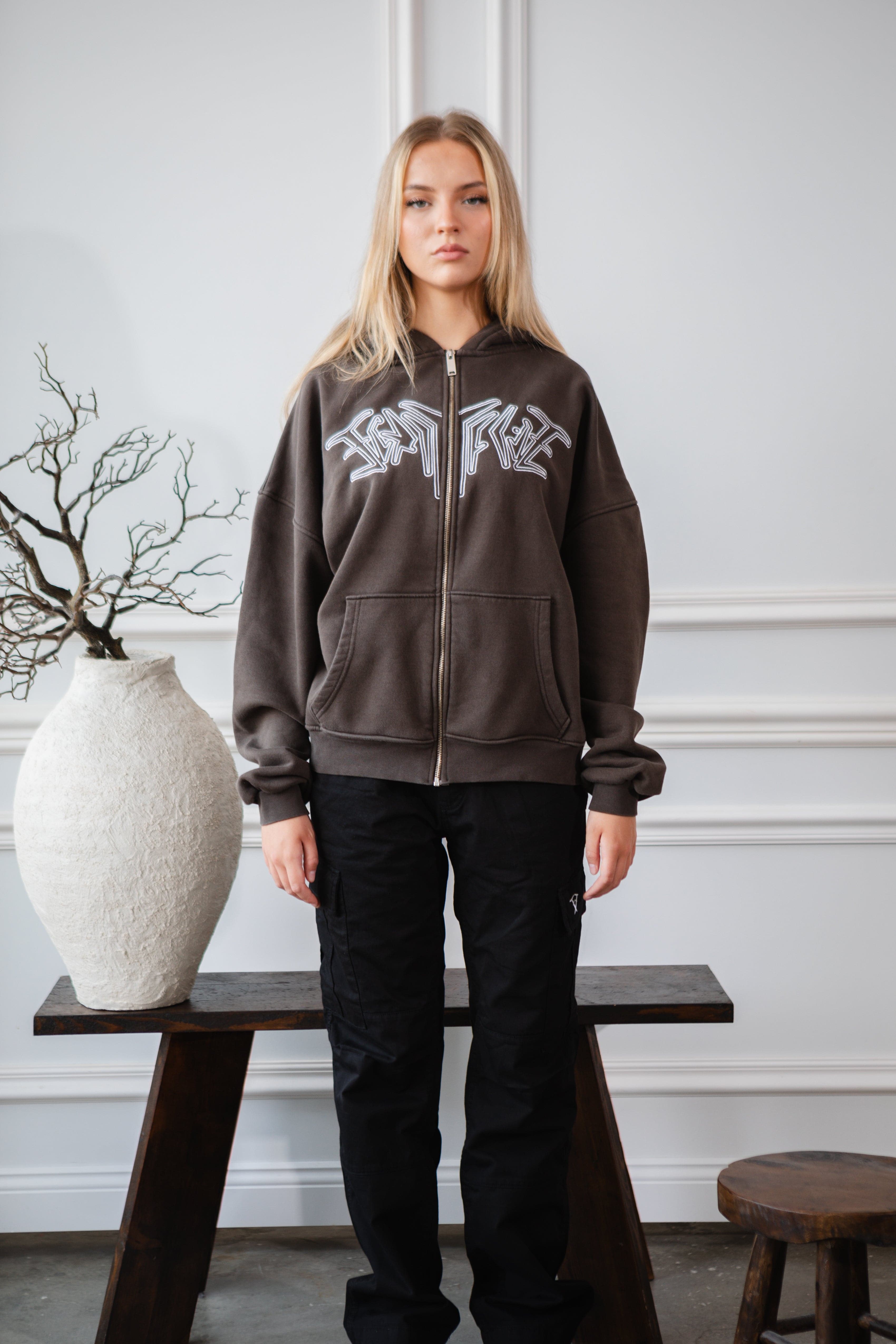ZIP HOODIE BROWN