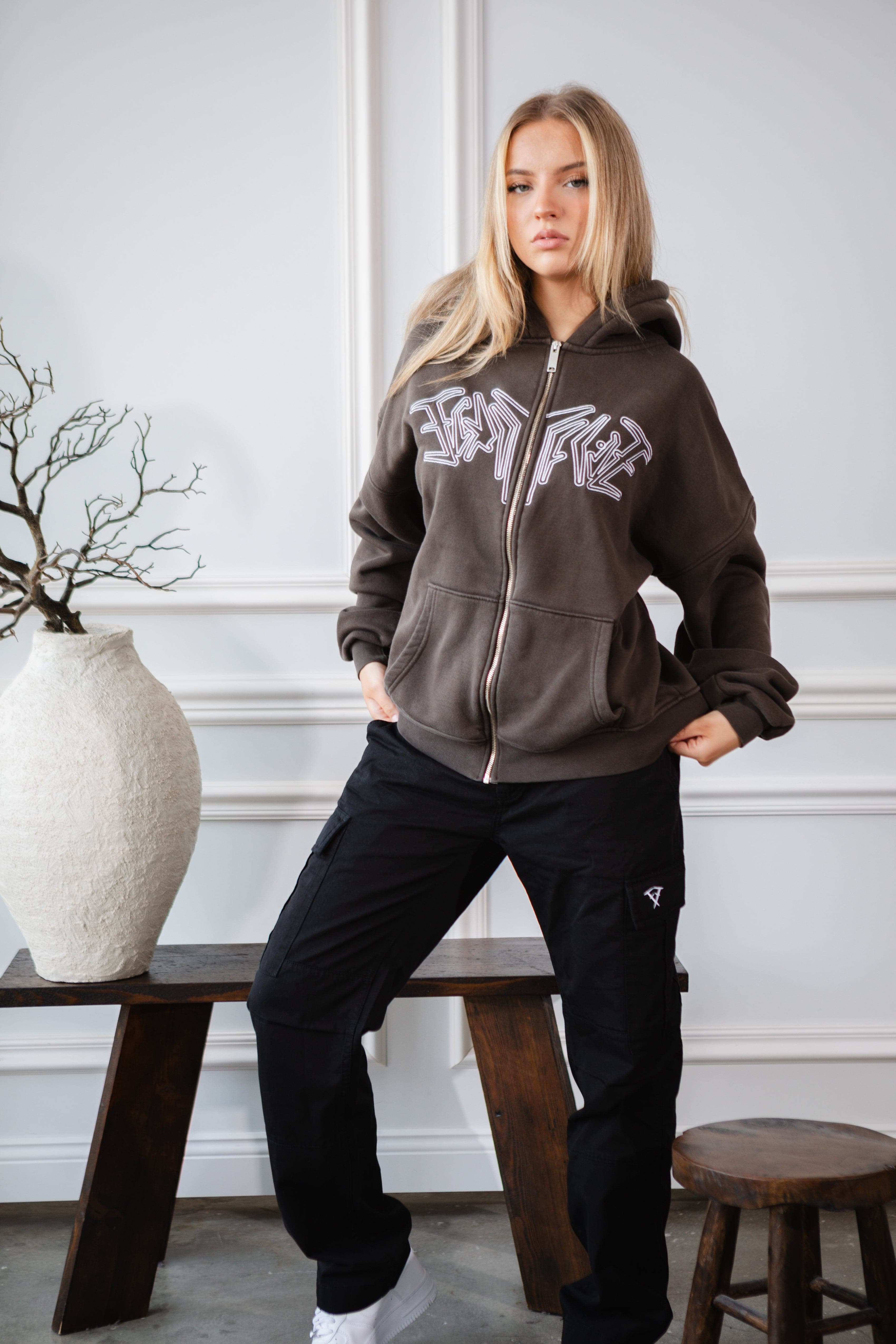 ZIP HOODIE BROWN