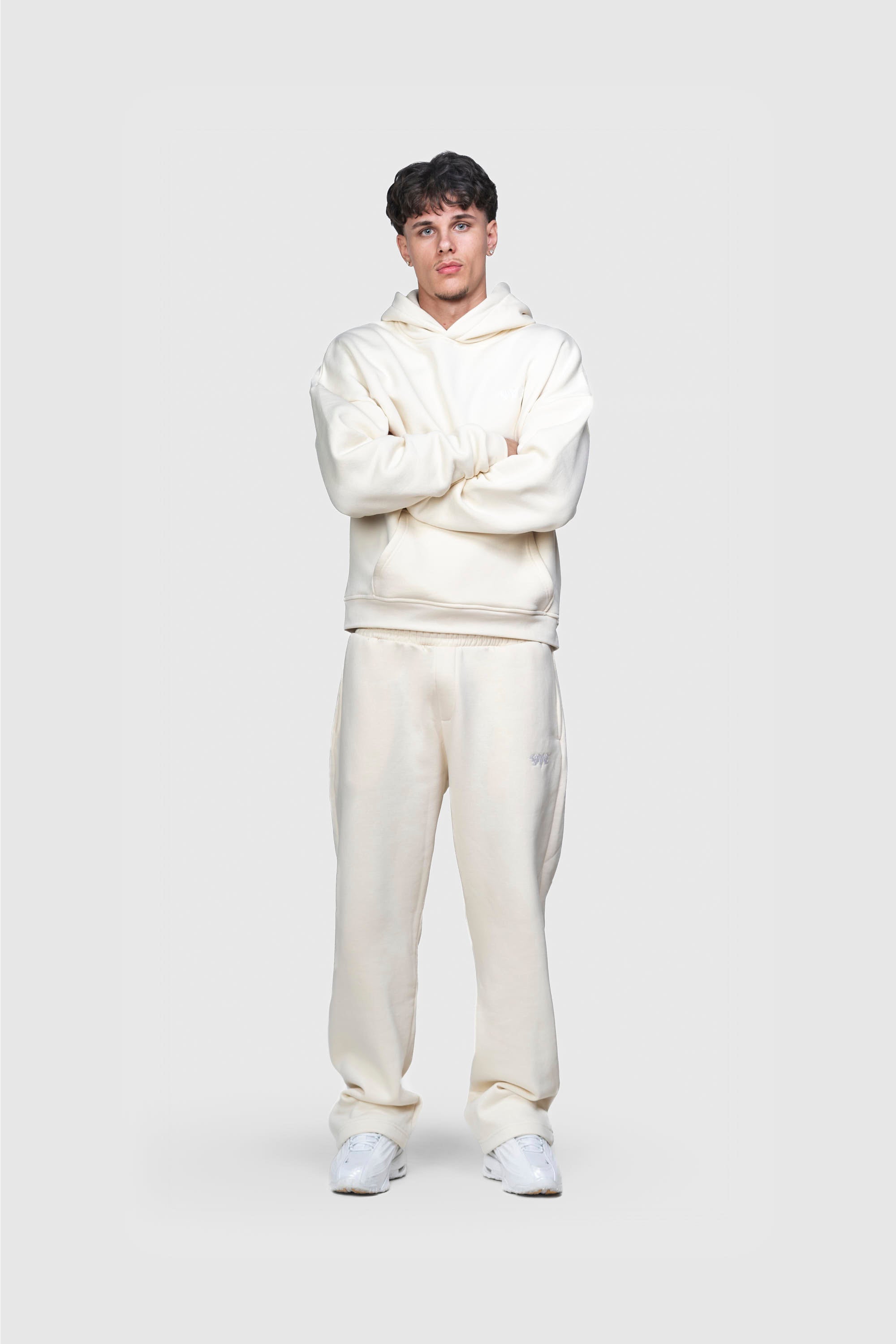 BASIC HOODIE CREME