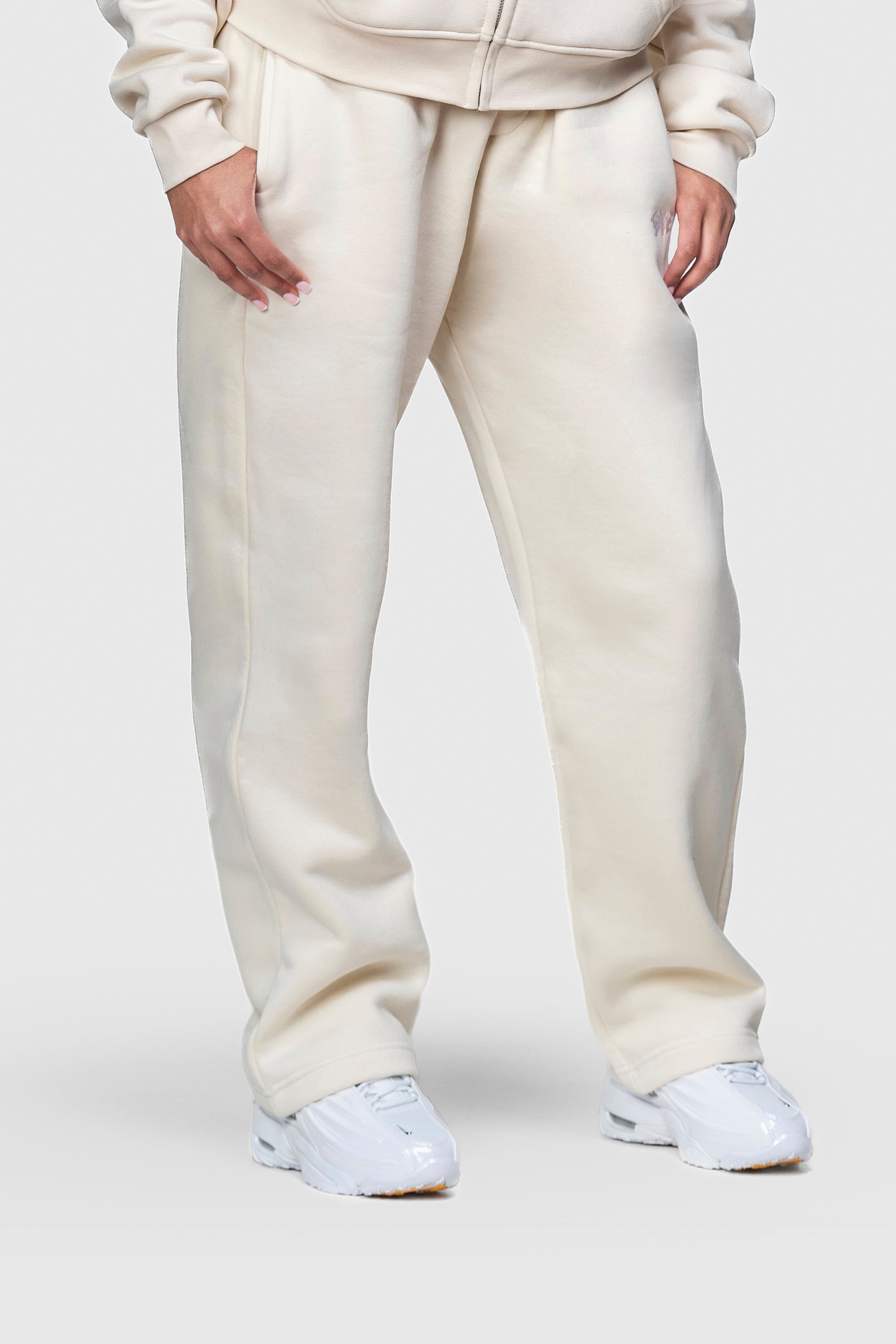 BASIC SWEATPANTS CREME