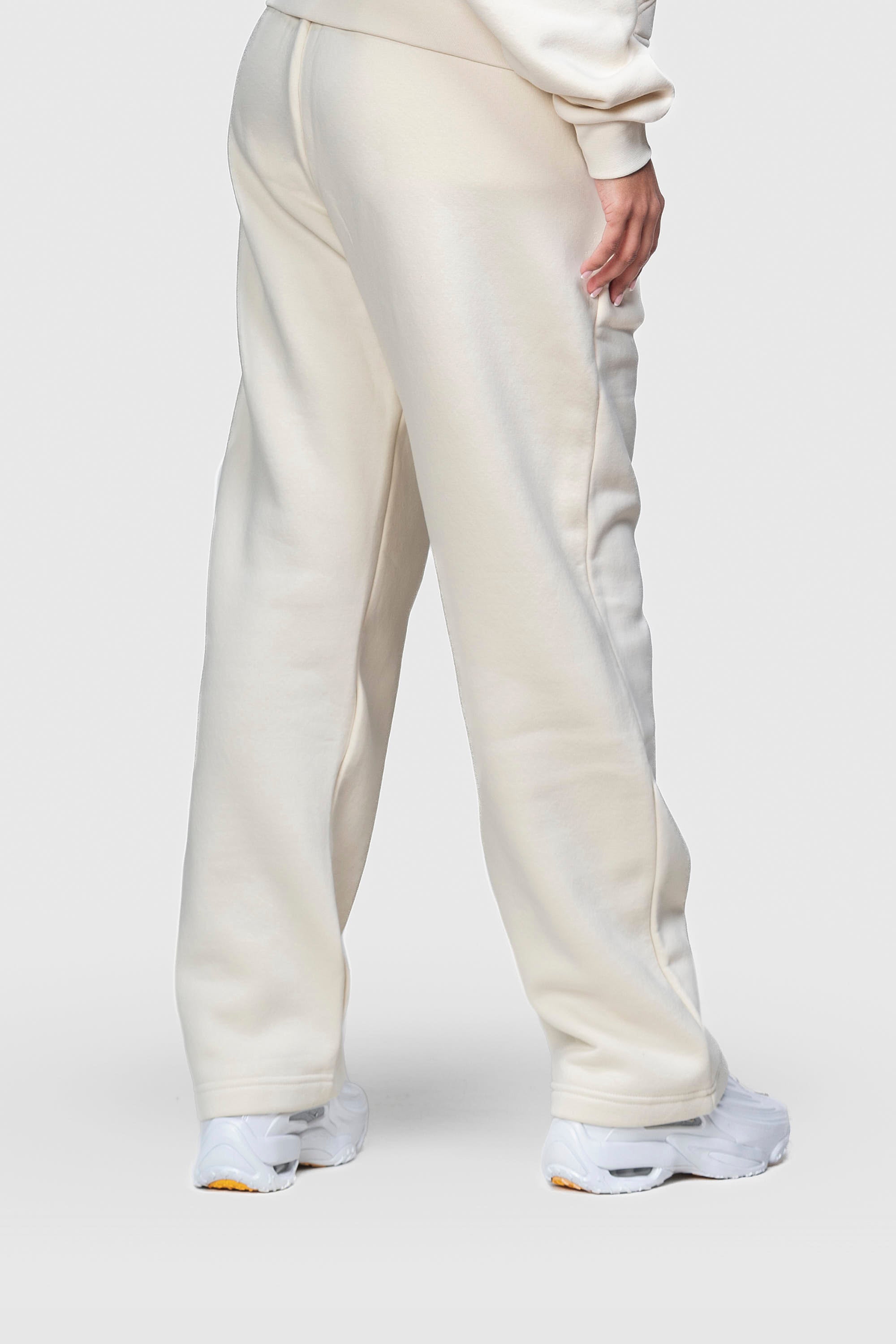 BASIC SWEATPANTS CREME