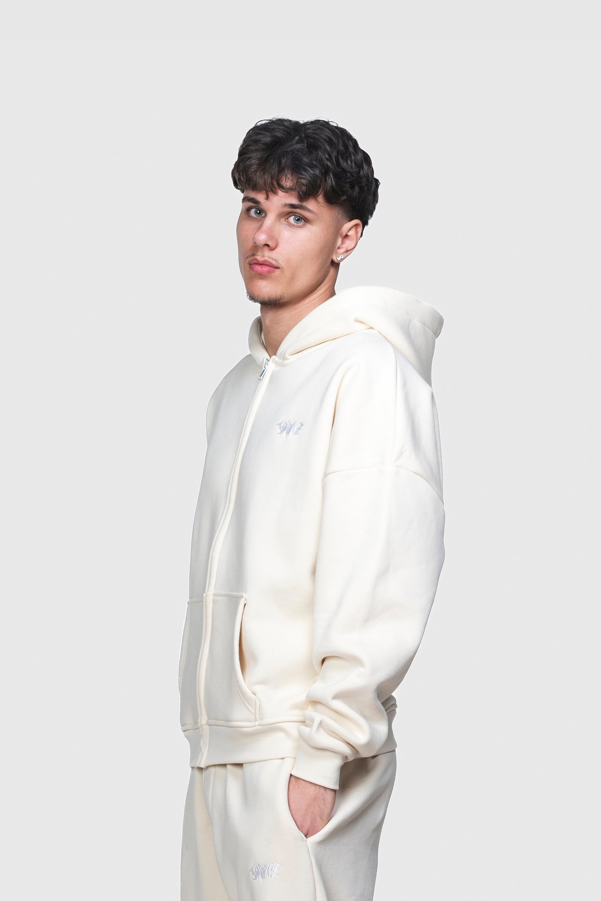 BASIC ZIP HOODIE CREME