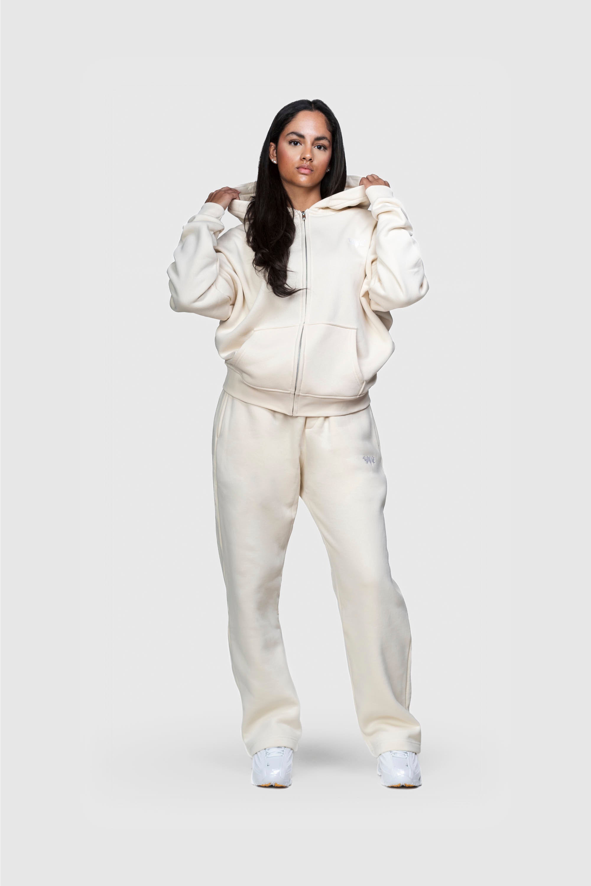 BASIC ZIP HOODIE CREME