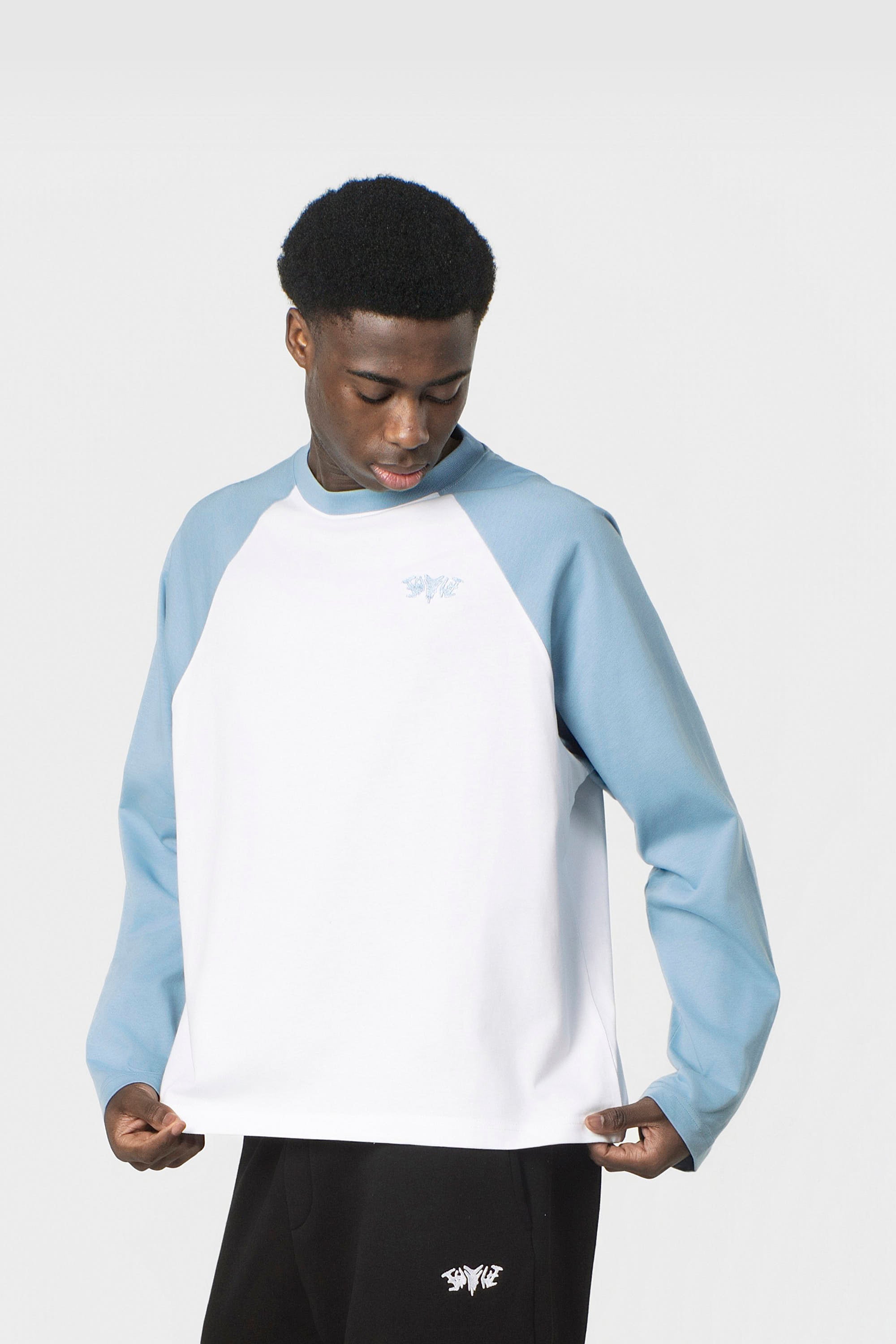RAGLAN LONGSLEEVE BABYBLUE