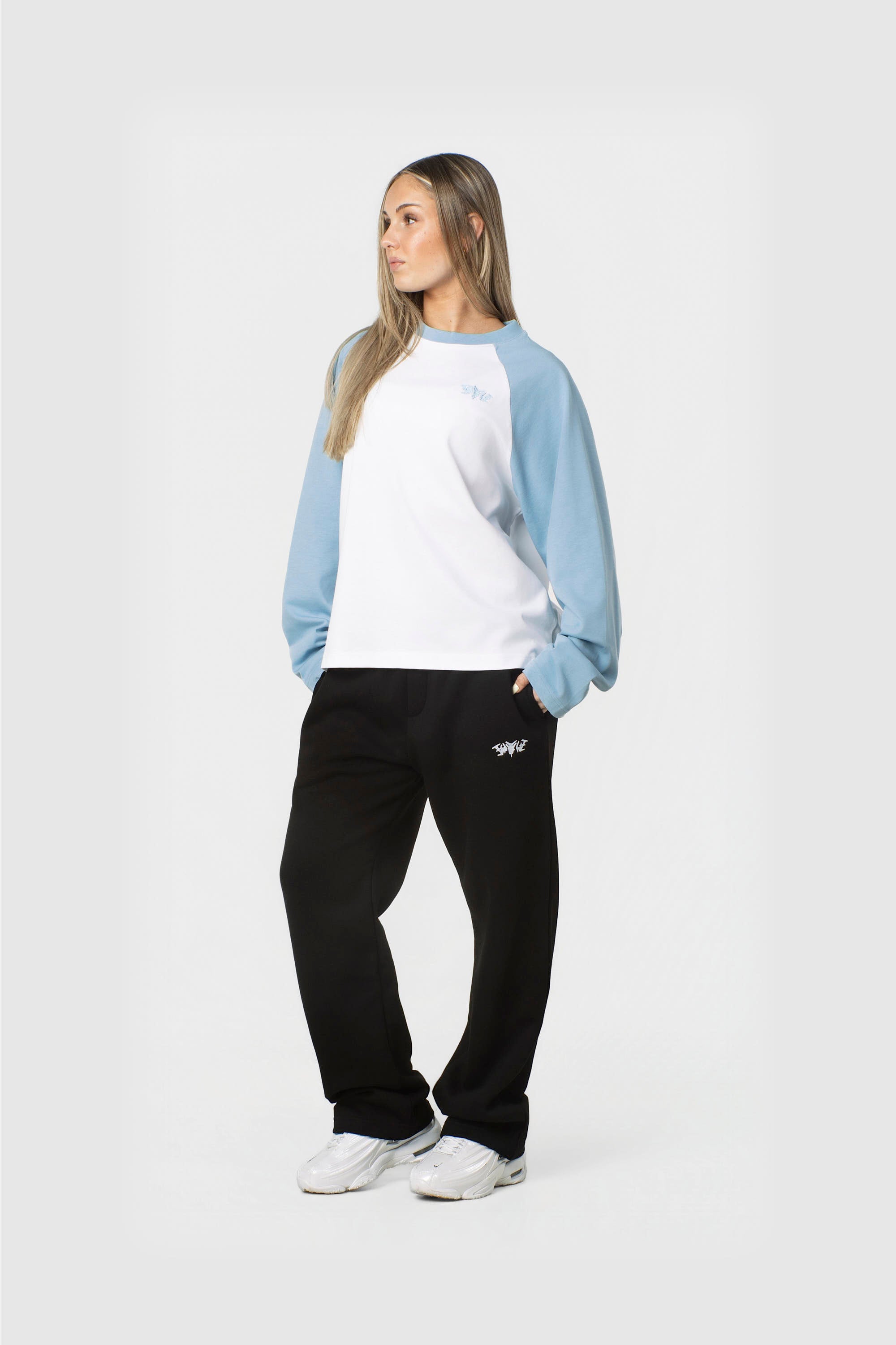 RAGLAN LONGSLEEVE BABYBLUE