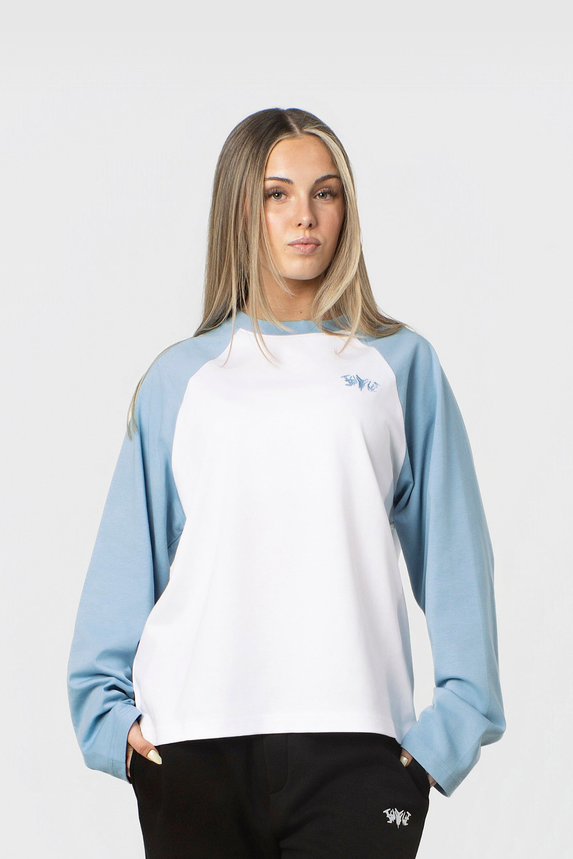 RAGLAN LONGSLEEVE BABYBLUE