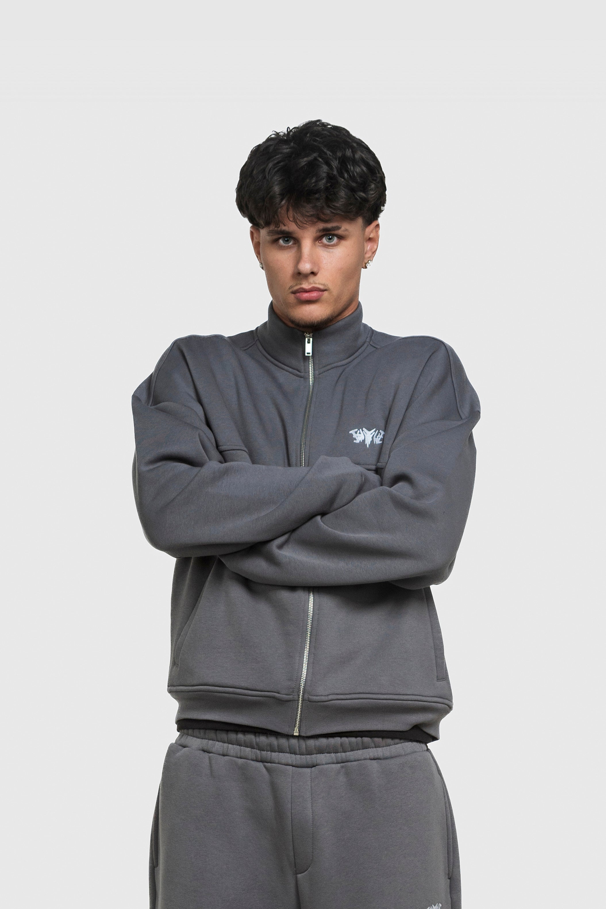 BASIC HIGH NECK ZIP ANTHRAZIT