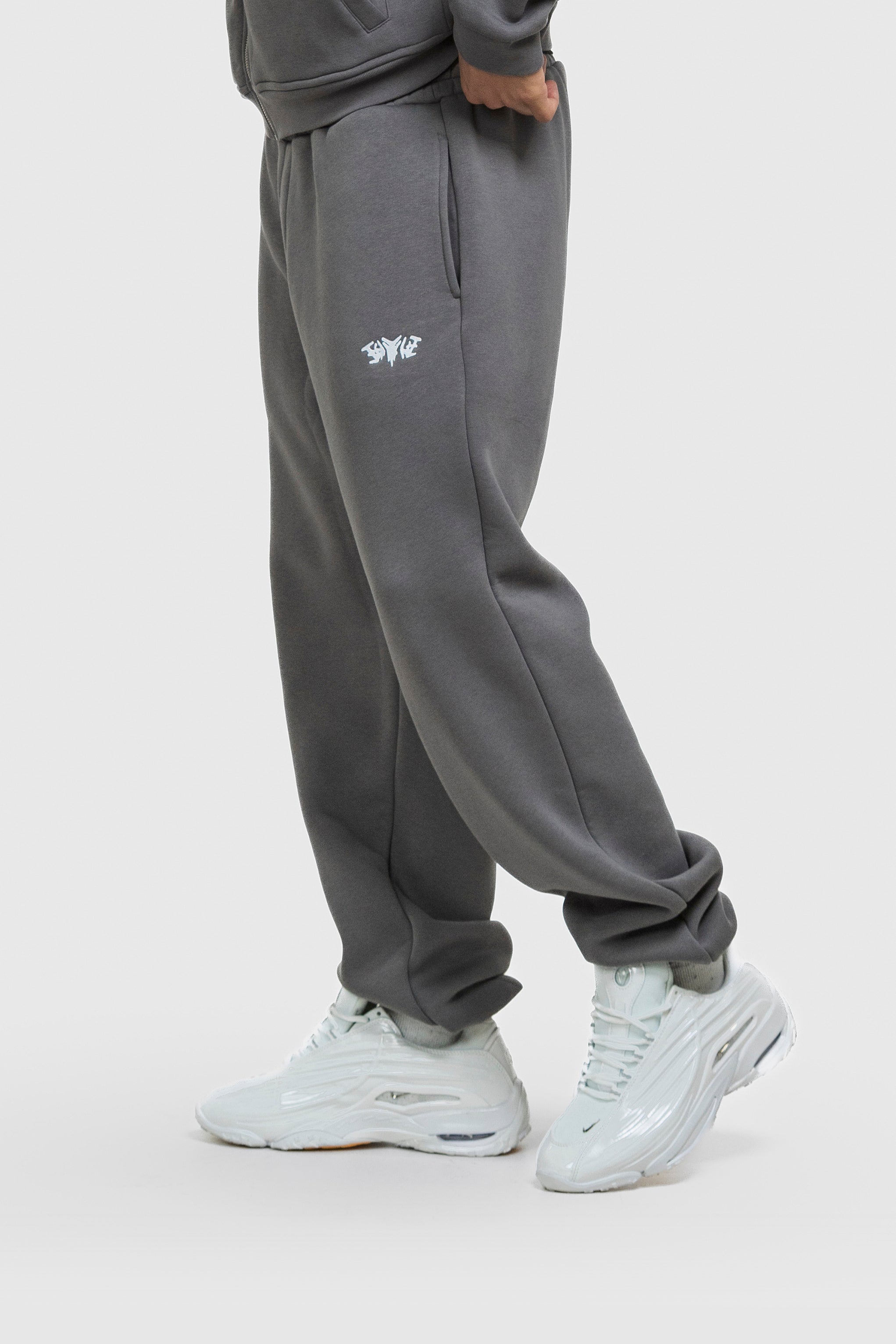 BASIC CUFFED JOGGER ANTHRAZIT