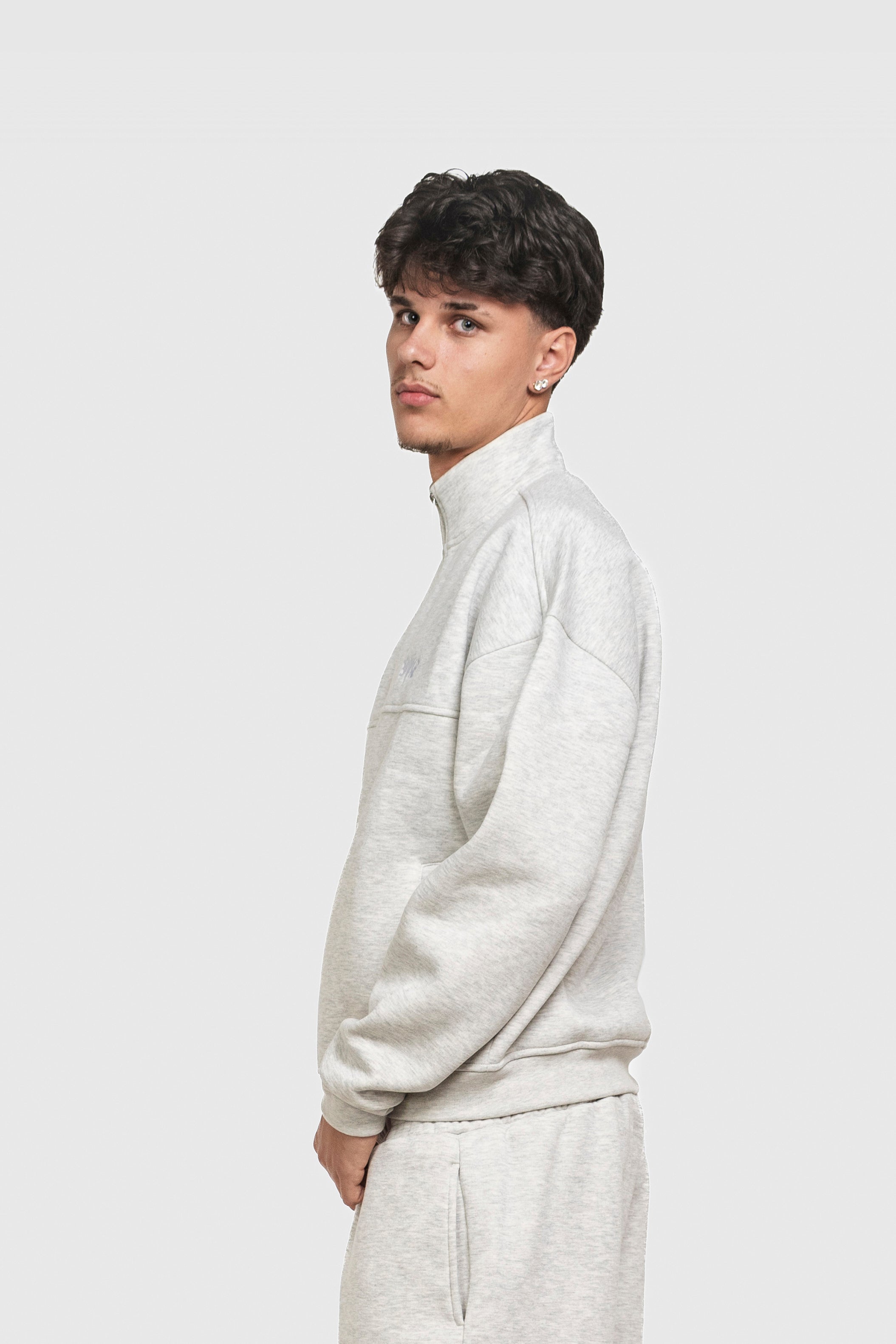 BASIC HIGH NECK ZIP LIGHT GREY