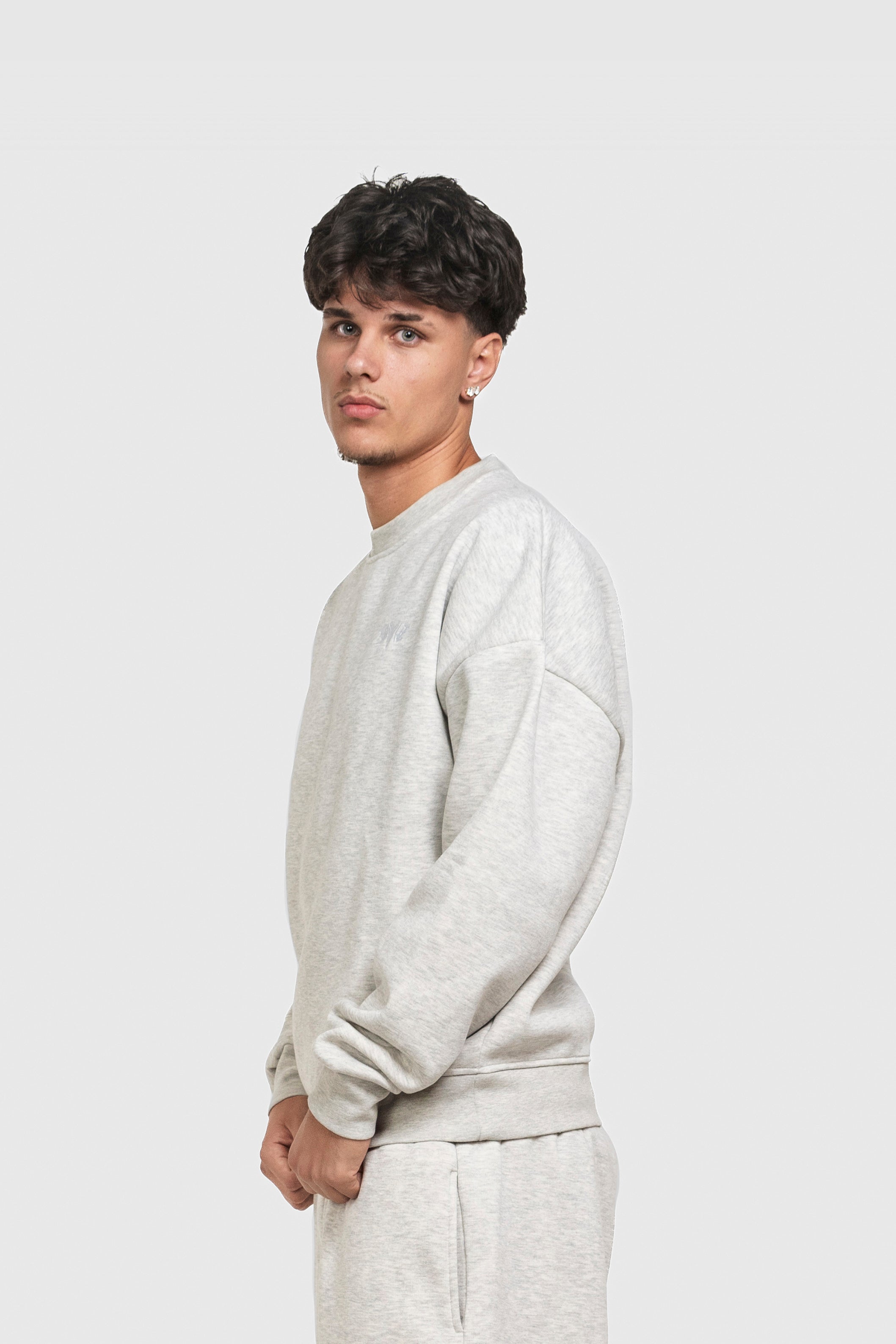 BASIC SWEATER LIGHT GREY