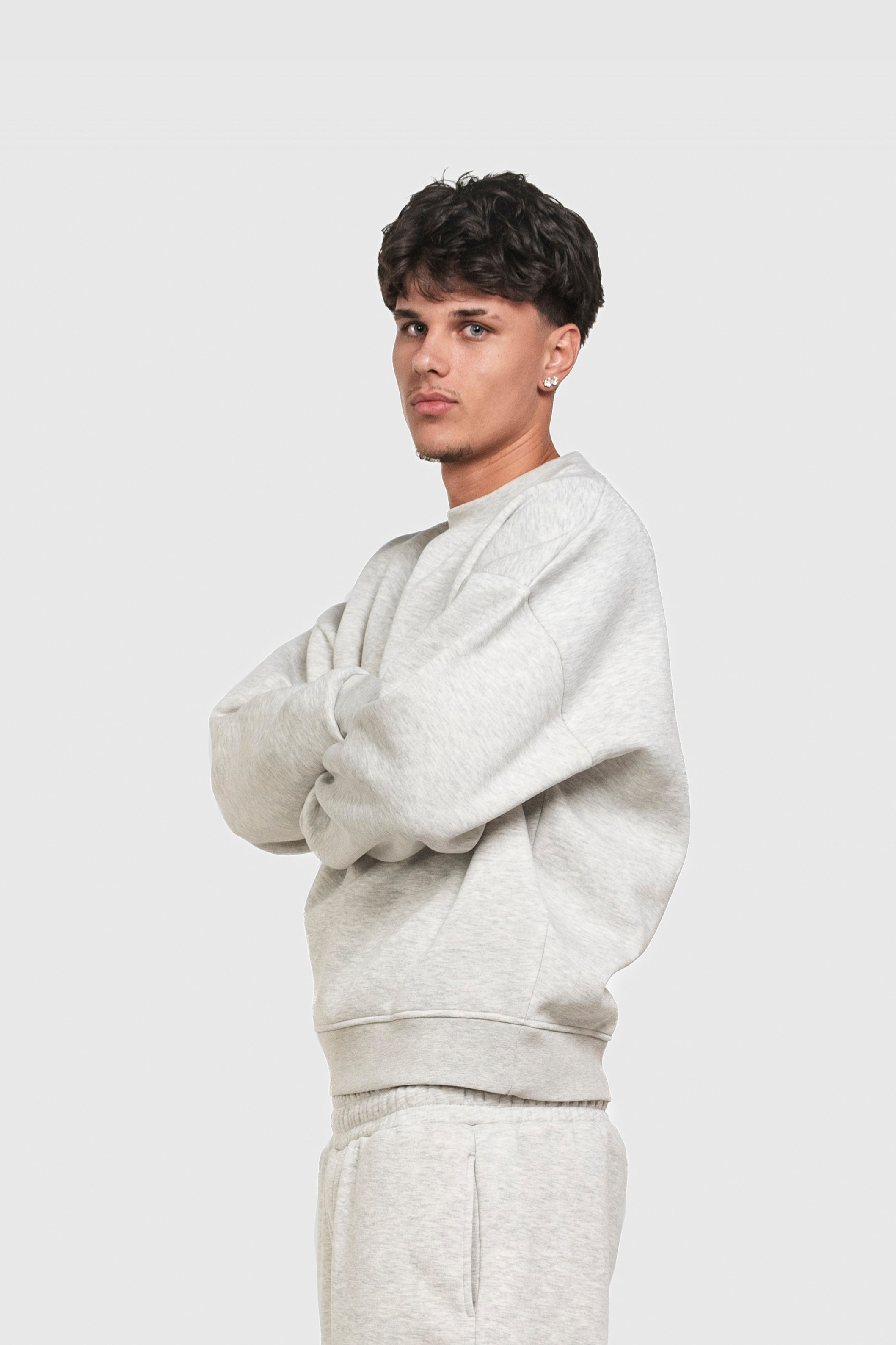 BASIC SWEATER LIGHT GREY