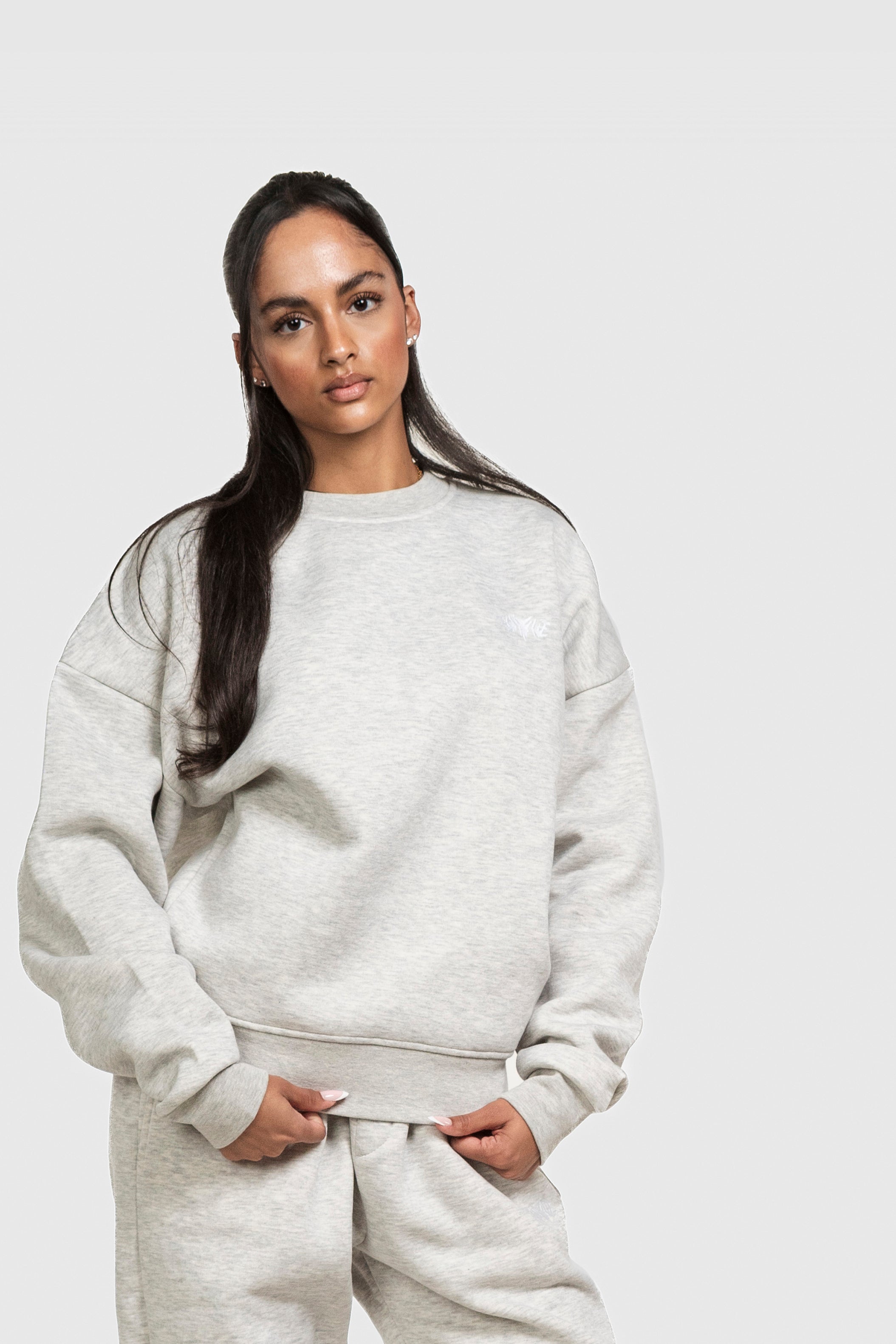 BASIC SWEATER LIGHT GREY