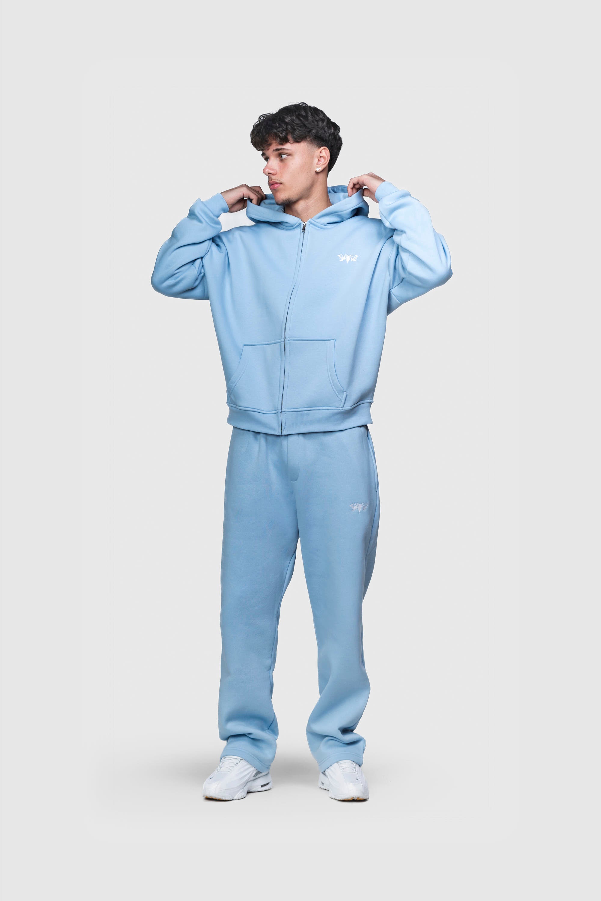 BASIC ZIP HOODIE BABYBLUE