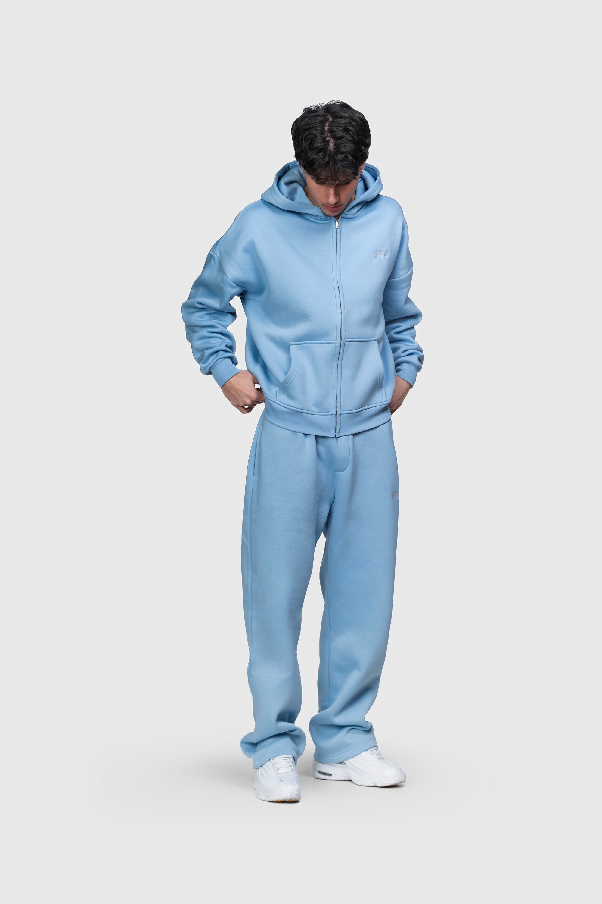 BASIC ZIP HOODIE BABYBLUE