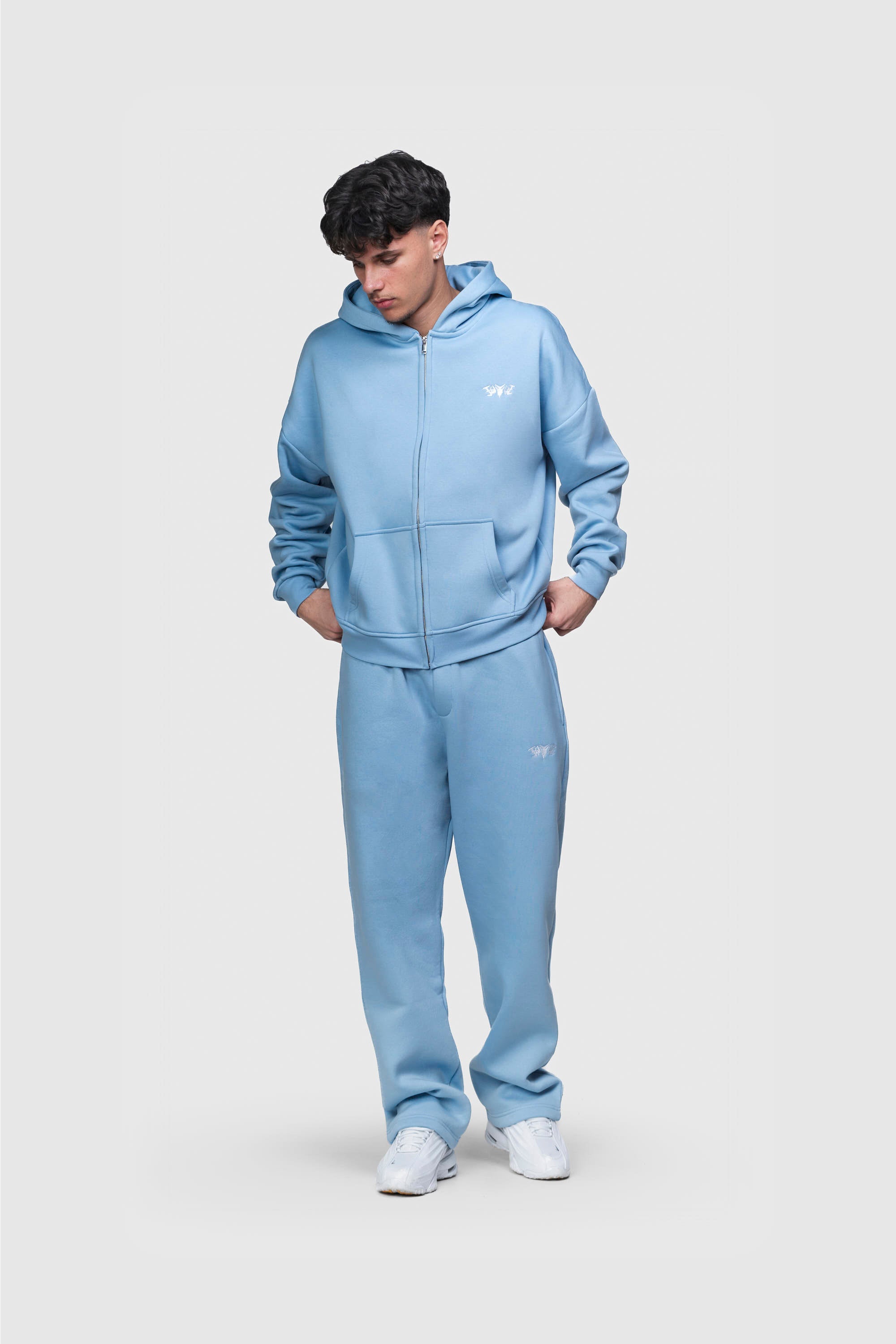 BASIC ZIP HOODIE BABYBLUE