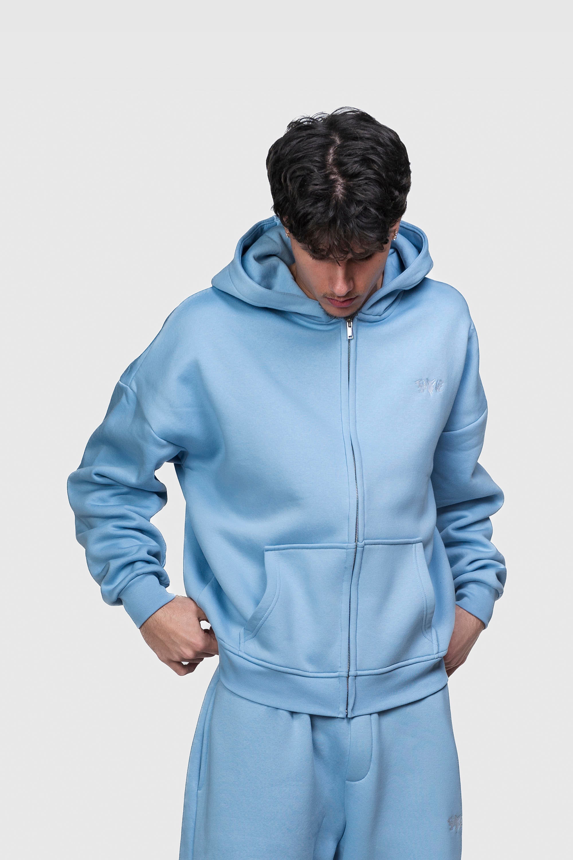 BASIC ZIP HOODIE BABYBLUE