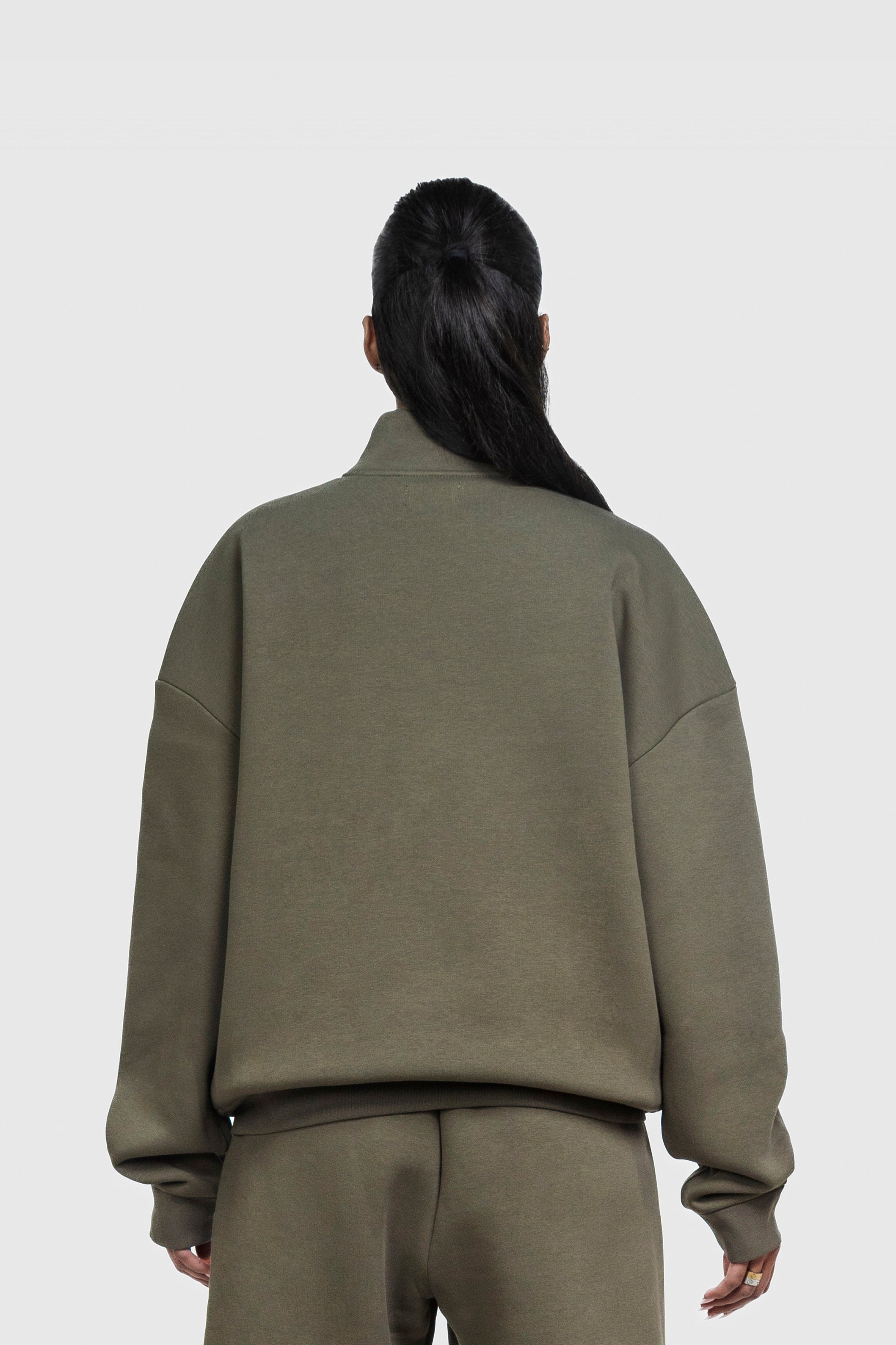 BASIC HIGH NECK ZIP OLIVE