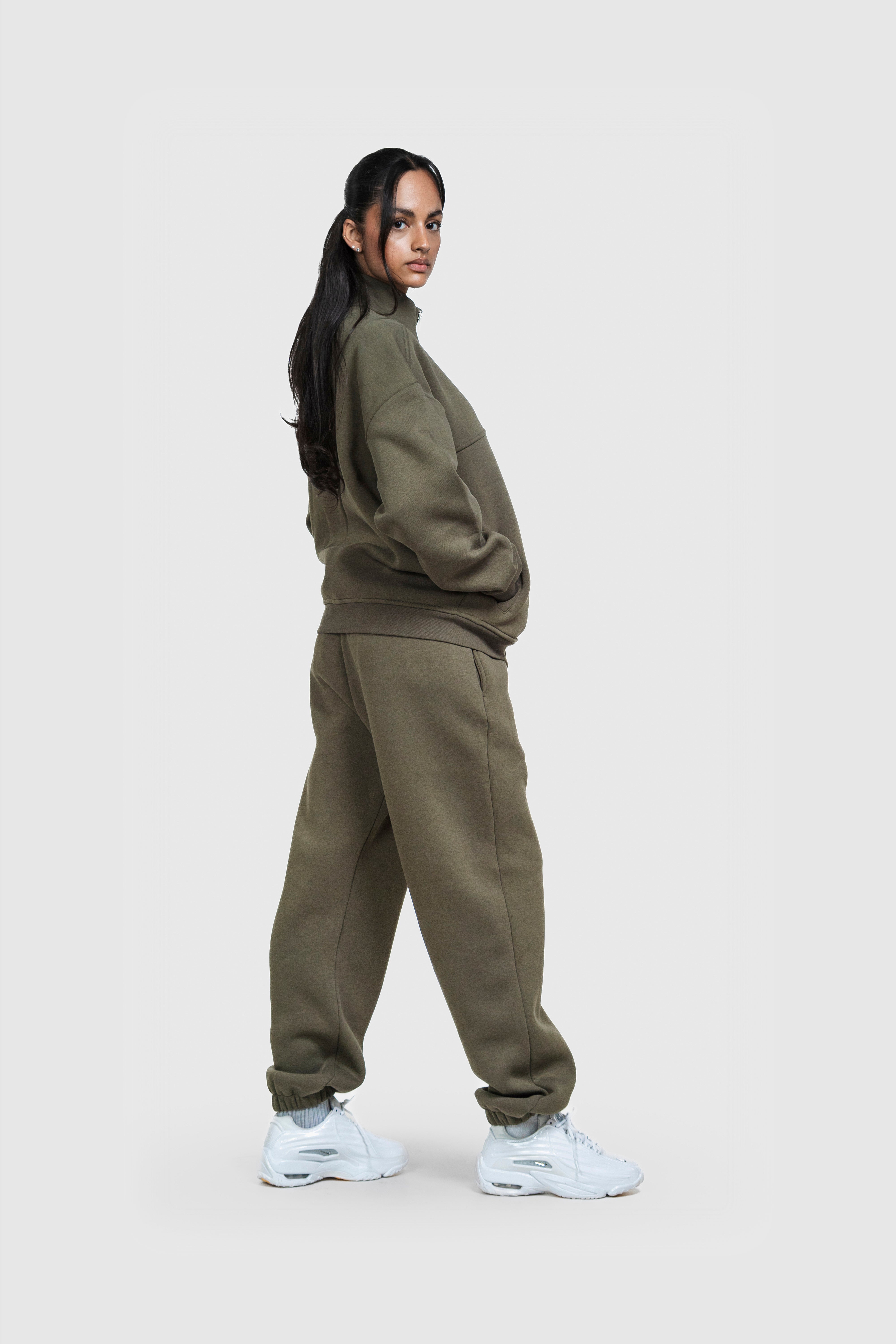 BASIC HIGH NECK ZIP OLIVE