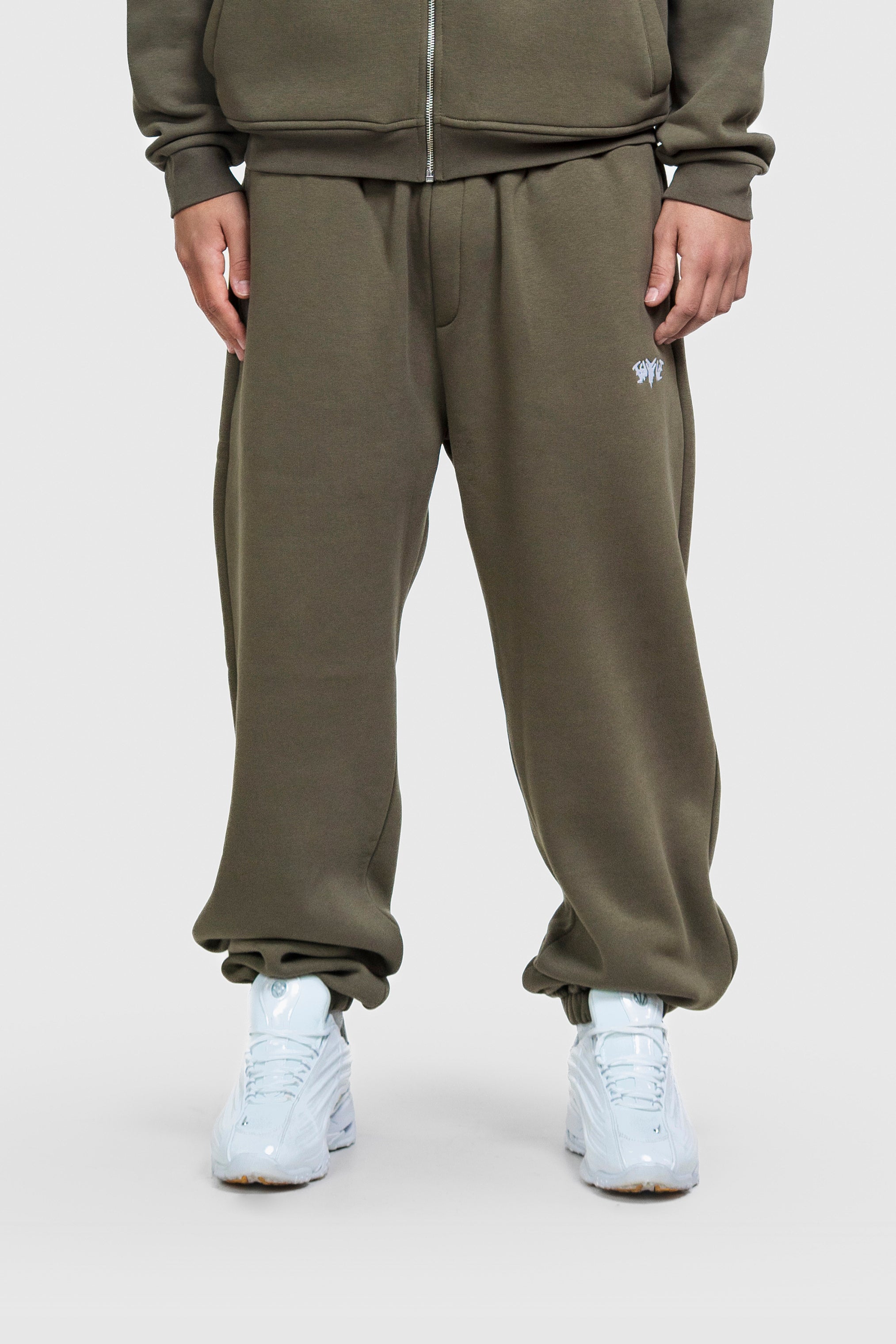 BASIC CUFFED JOGGER OLIVE