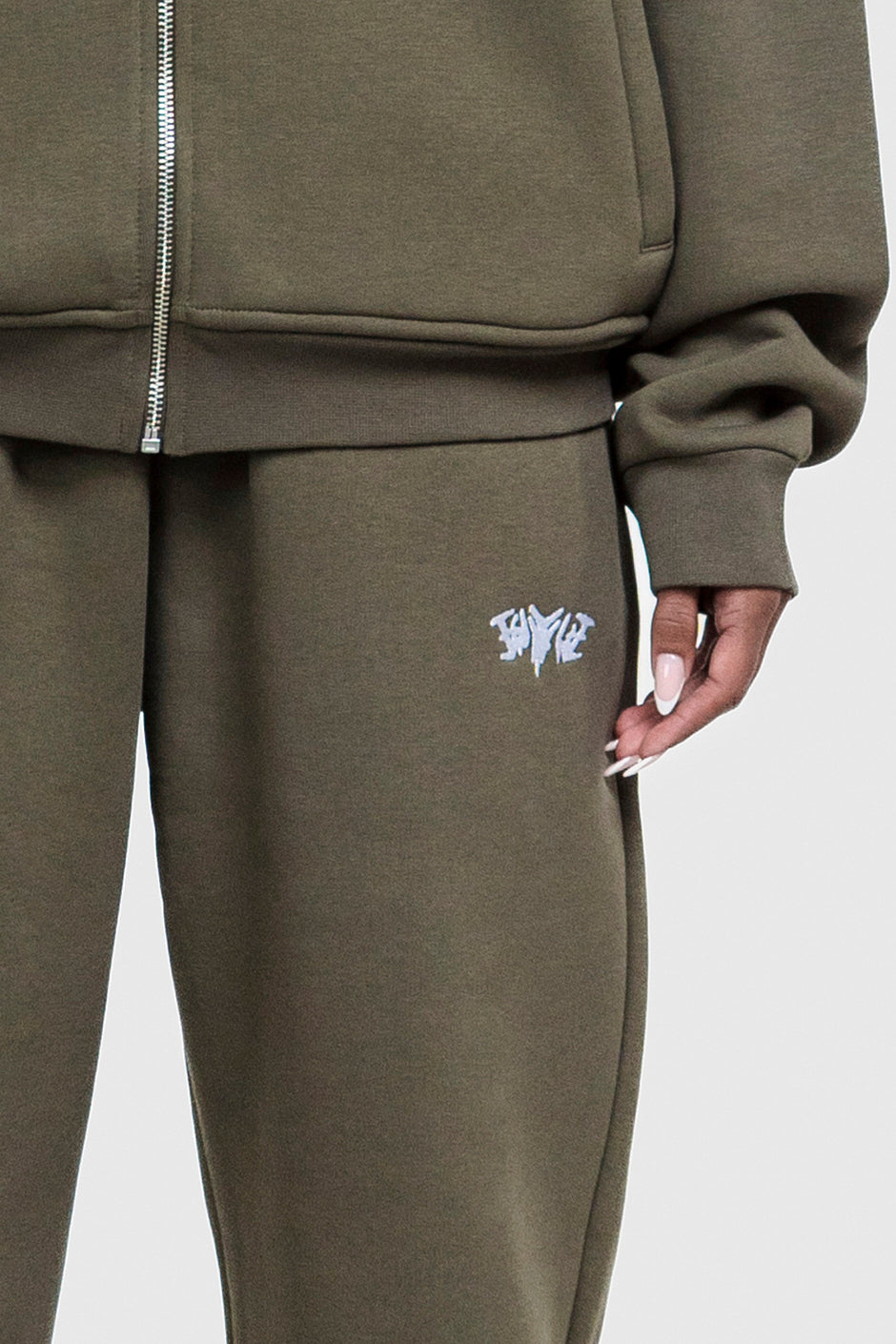 BASIC CUFFED JOGGER OLIVE