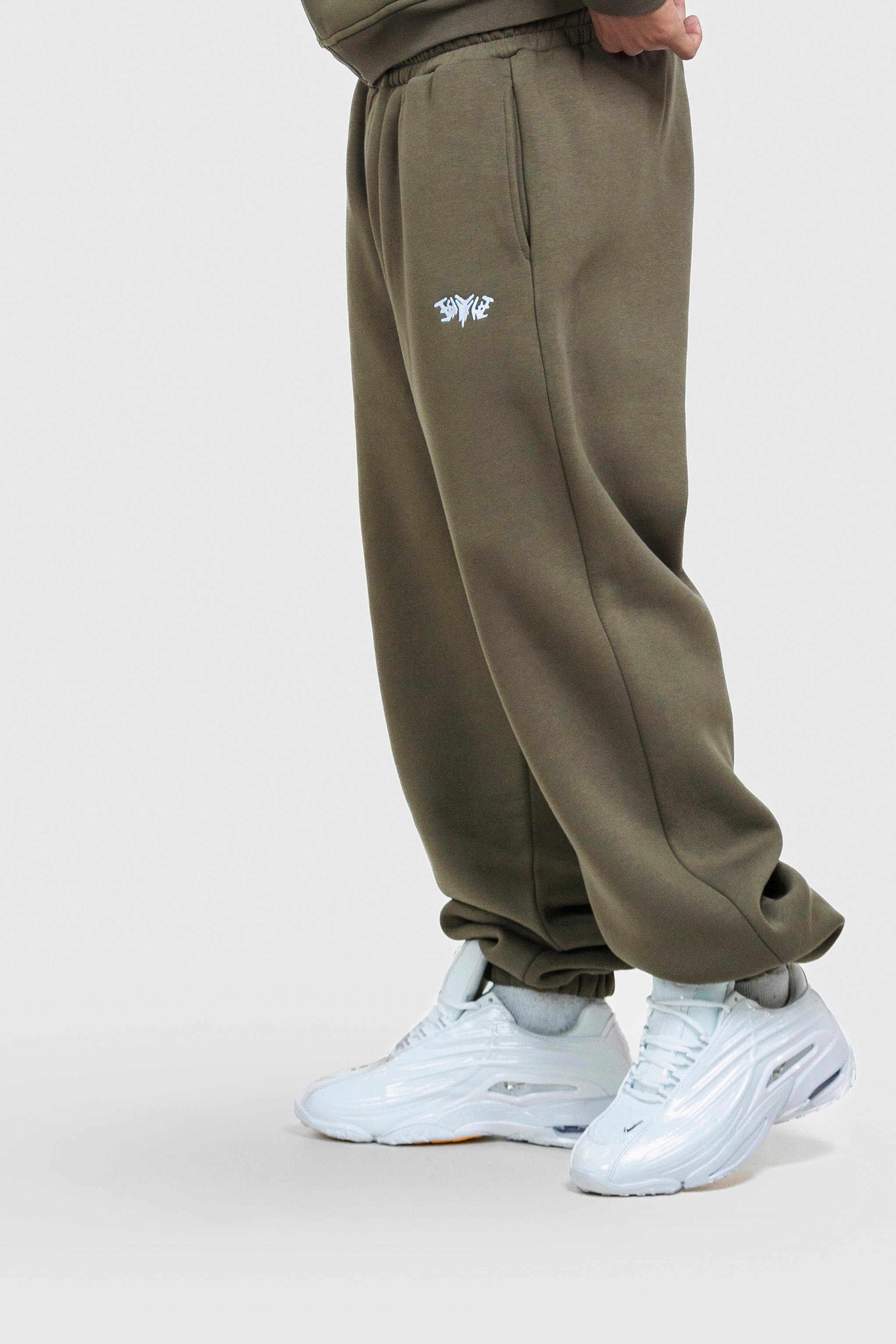 BASIC CUFFED JOGGER OLIVE