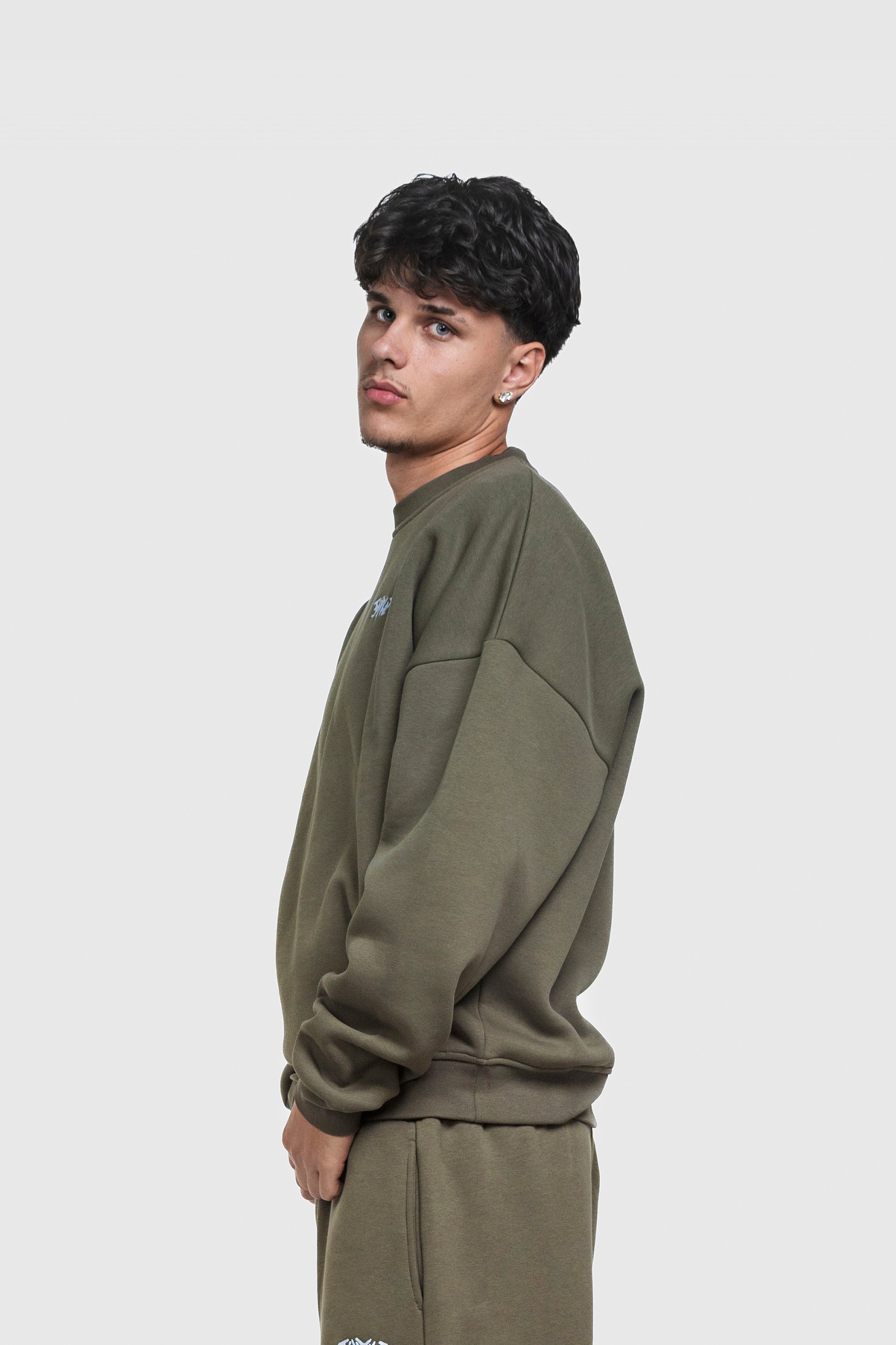 BASIC SWEATER OLIVE