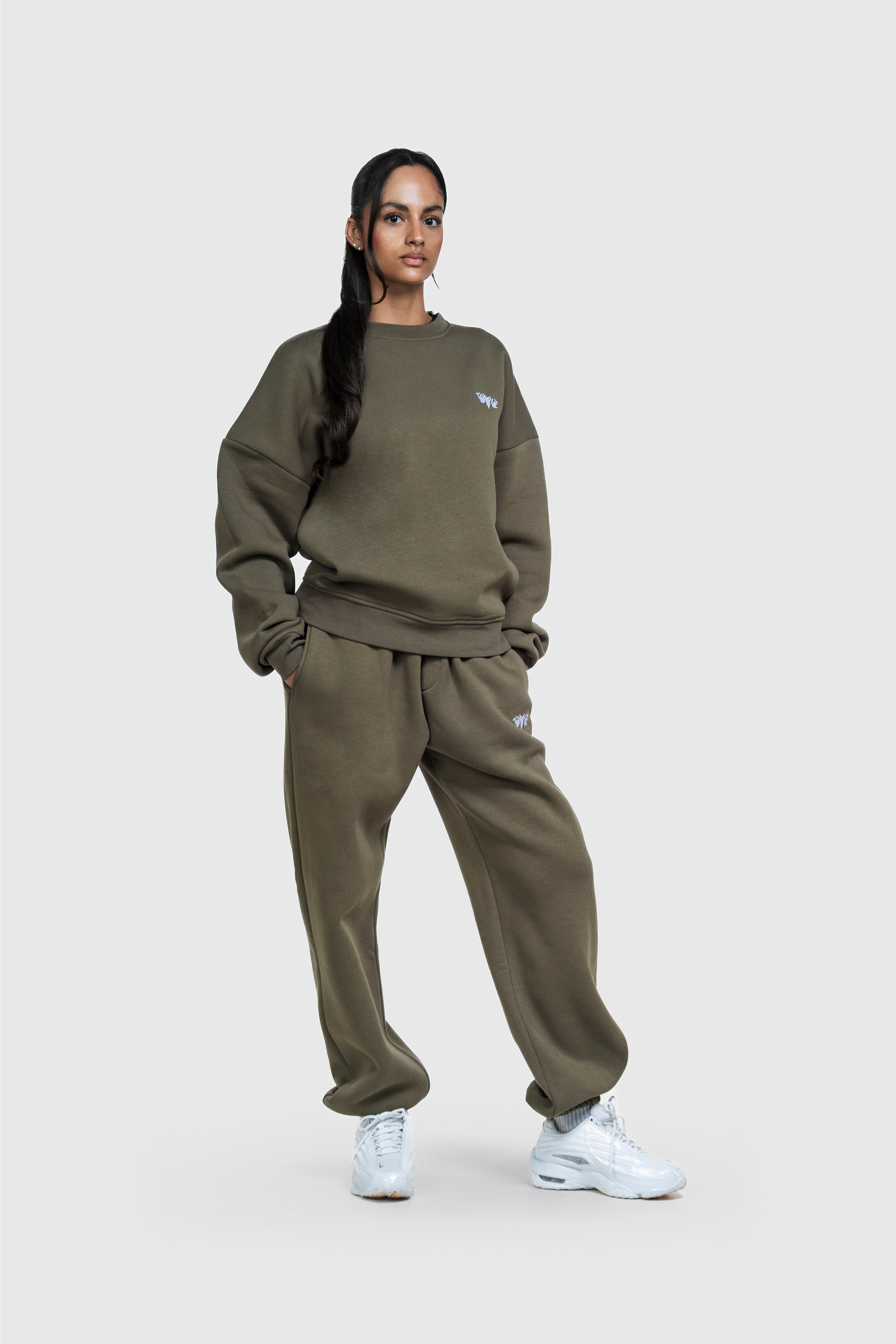 BASIC SWEATER OLIVE