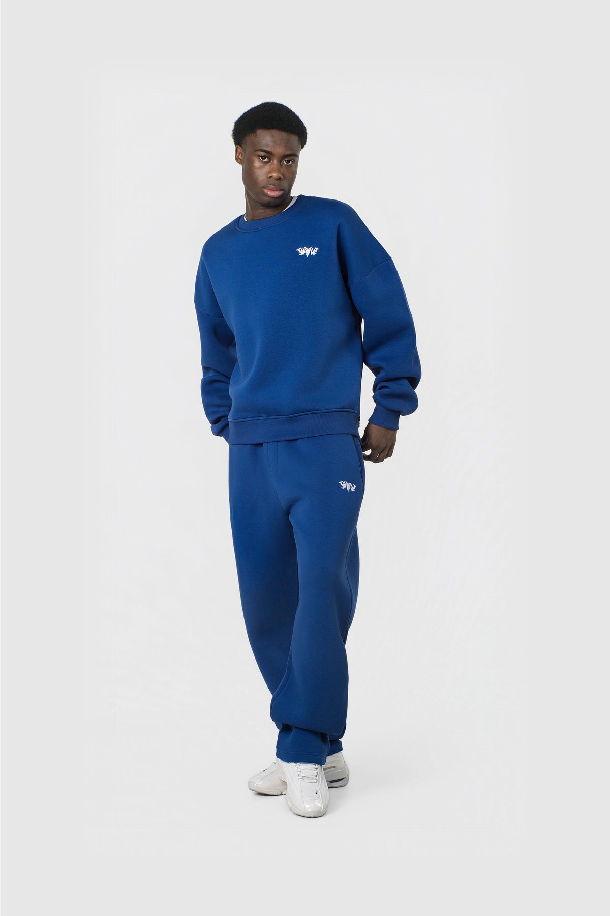 BASIC SWEATER ROYAL BLUE
