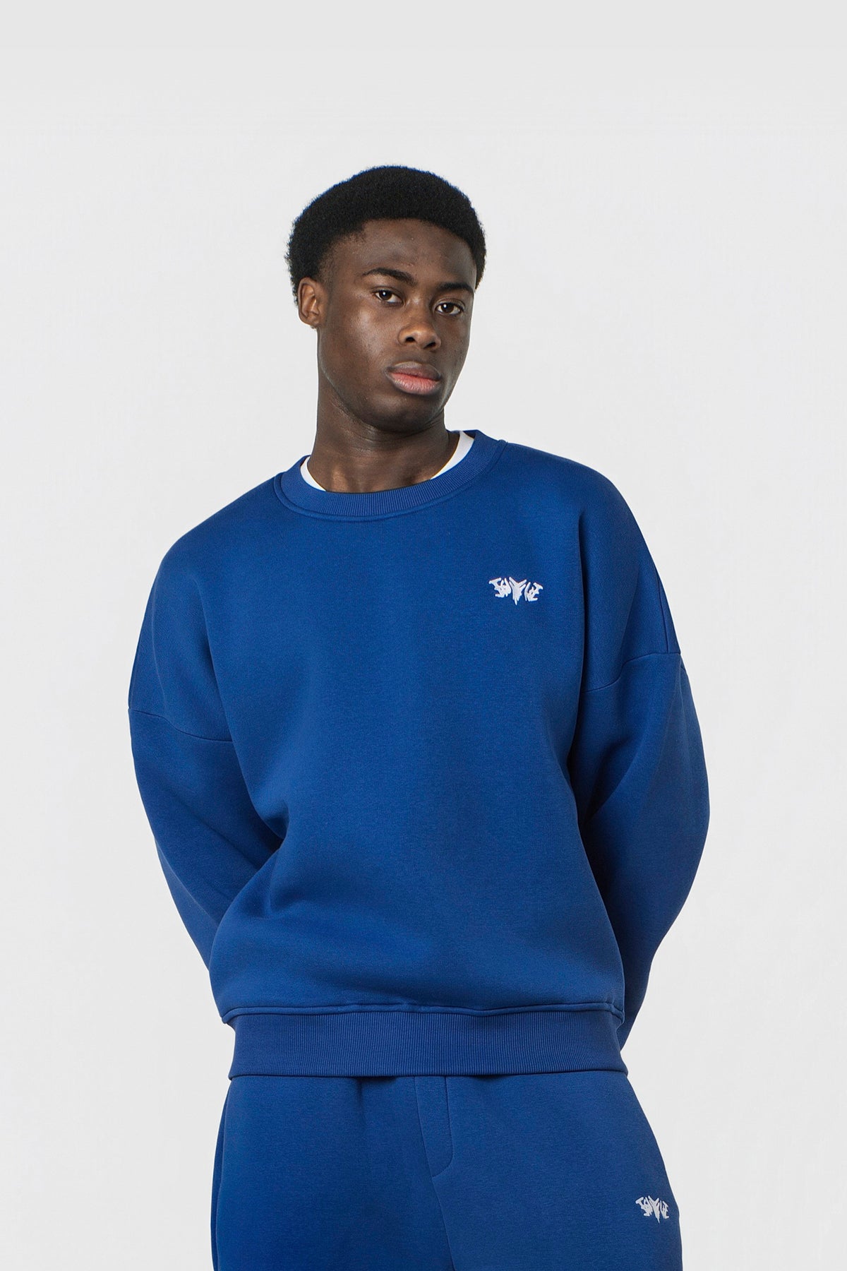 BASIC SWEATER ROYAL BLUE