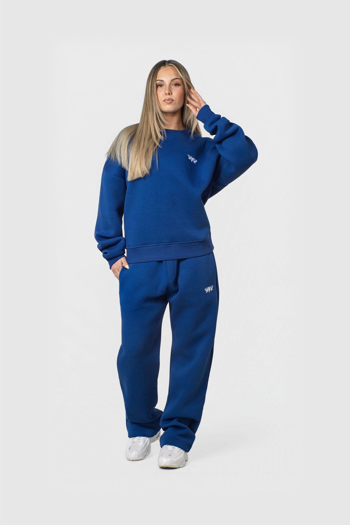BASIC SWEATER ROYAL BLUE