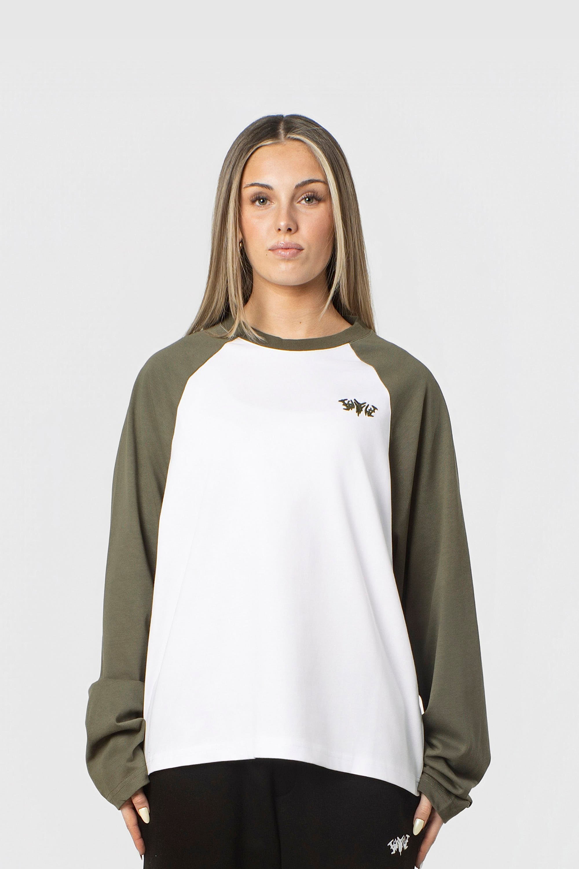 RAGLAN LONGSLEEVE OLIVE