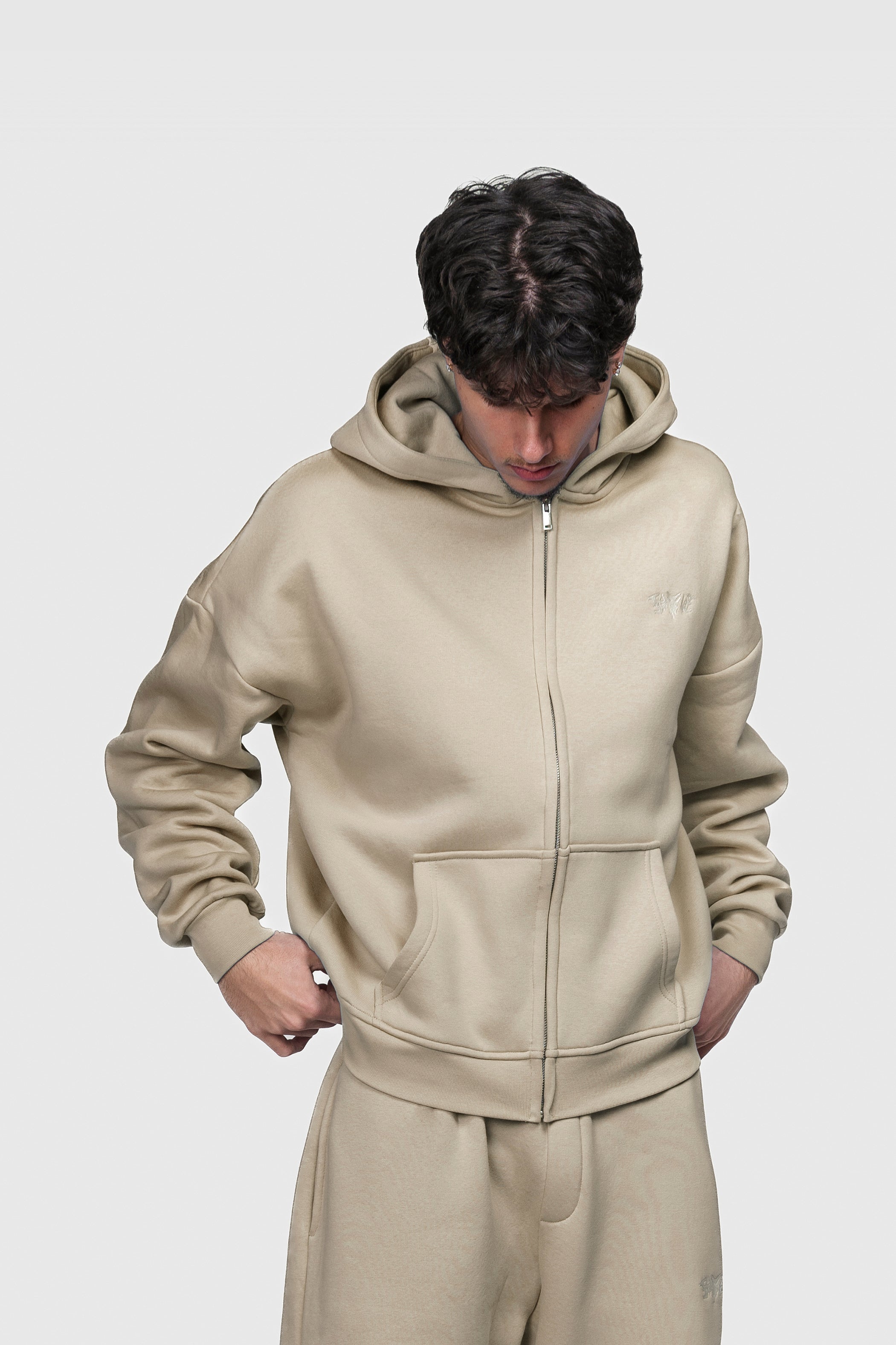 BASIC ZIP HOODIE SANDSTORM