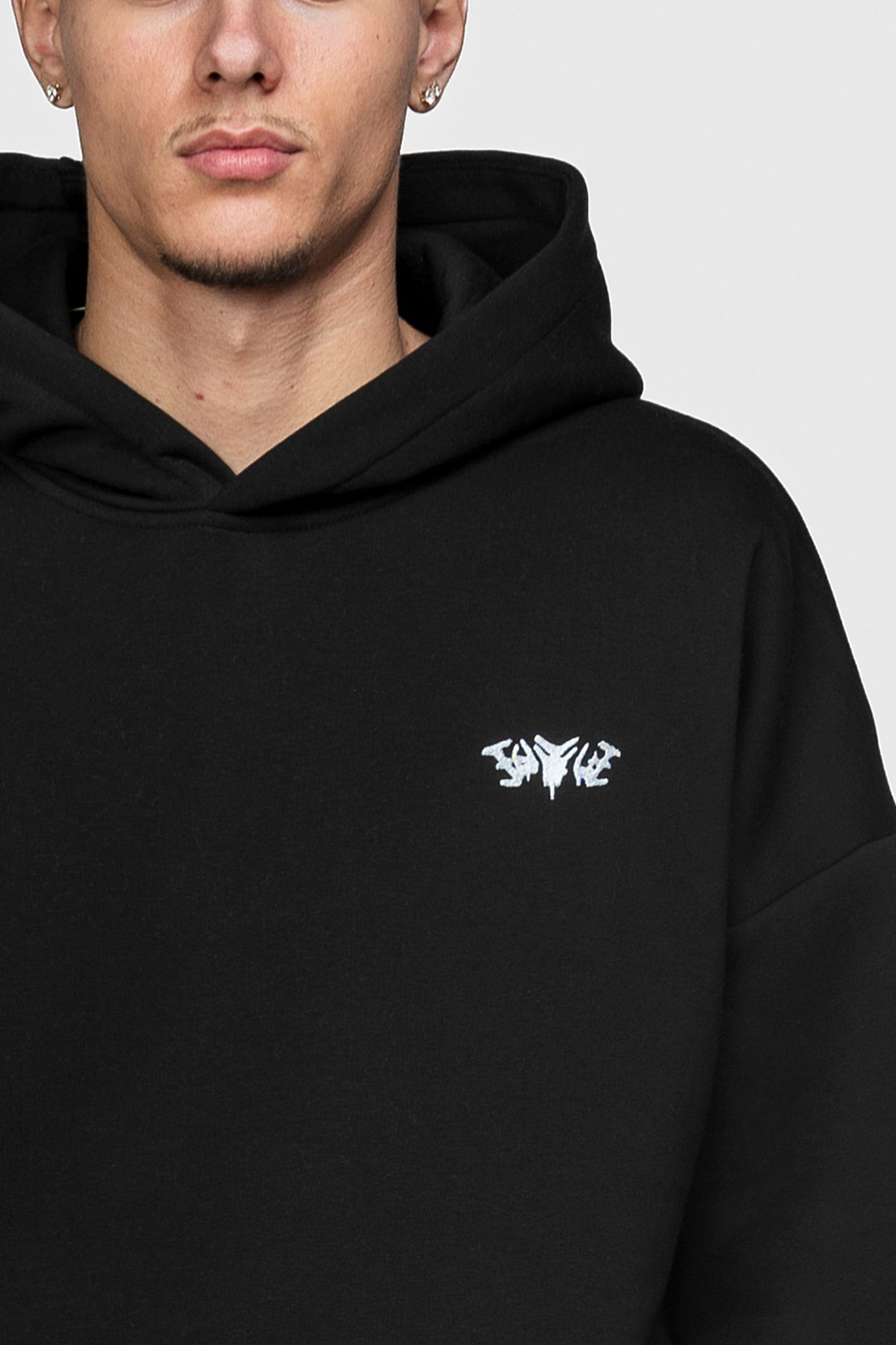 BASIC HOODIE BLACK