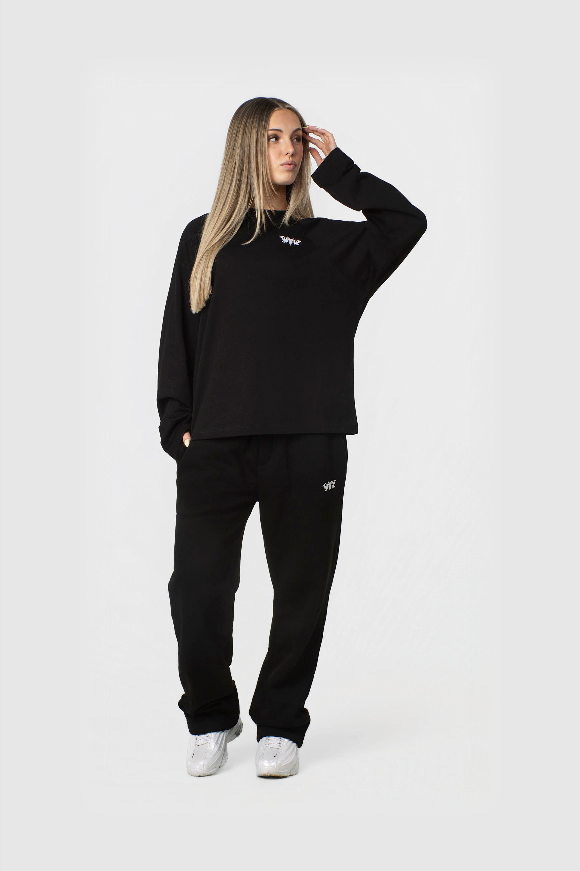 RAGLAN LONGSLEEVE BLACK