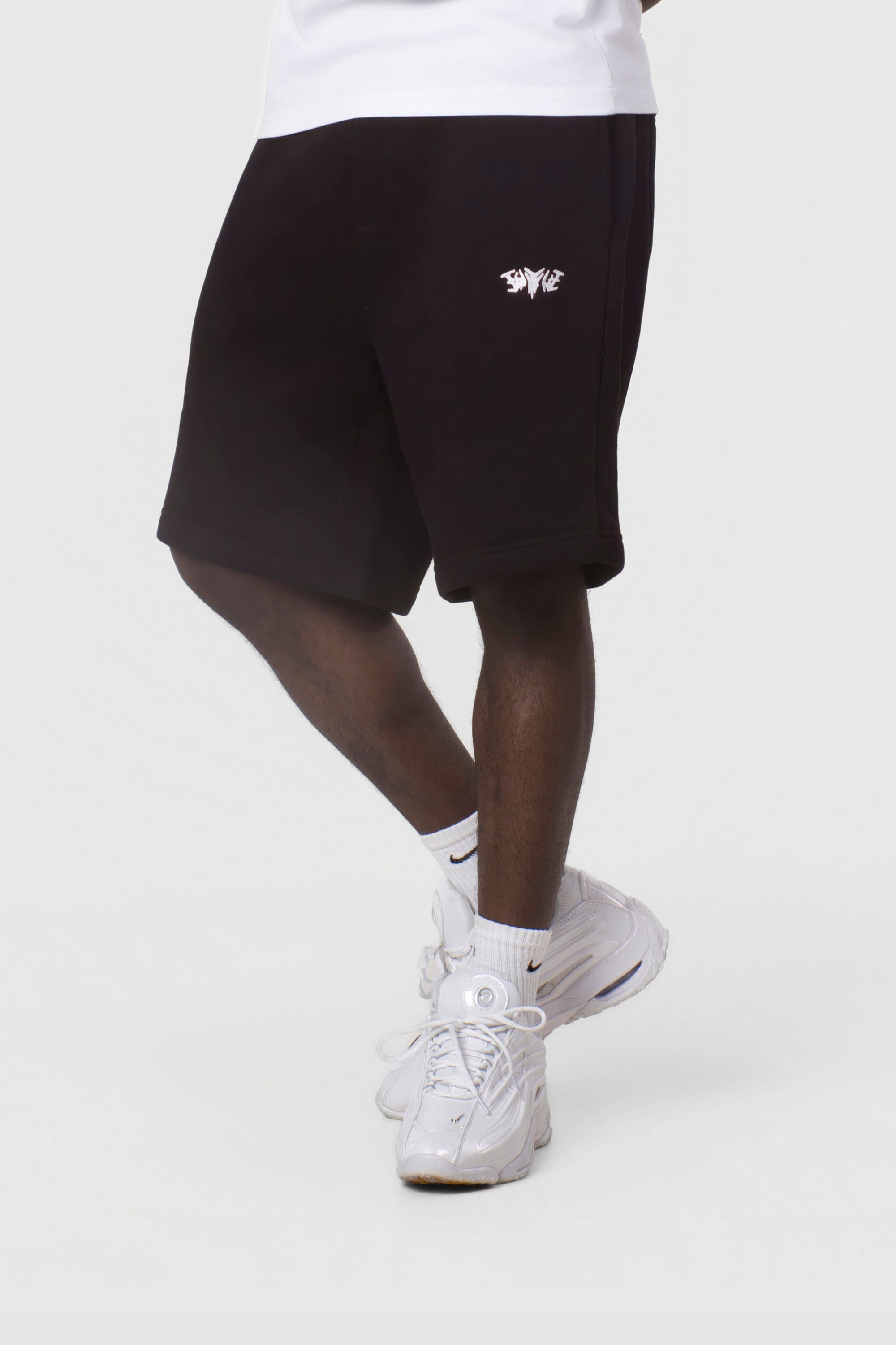 BASIC SHORTS BLACK