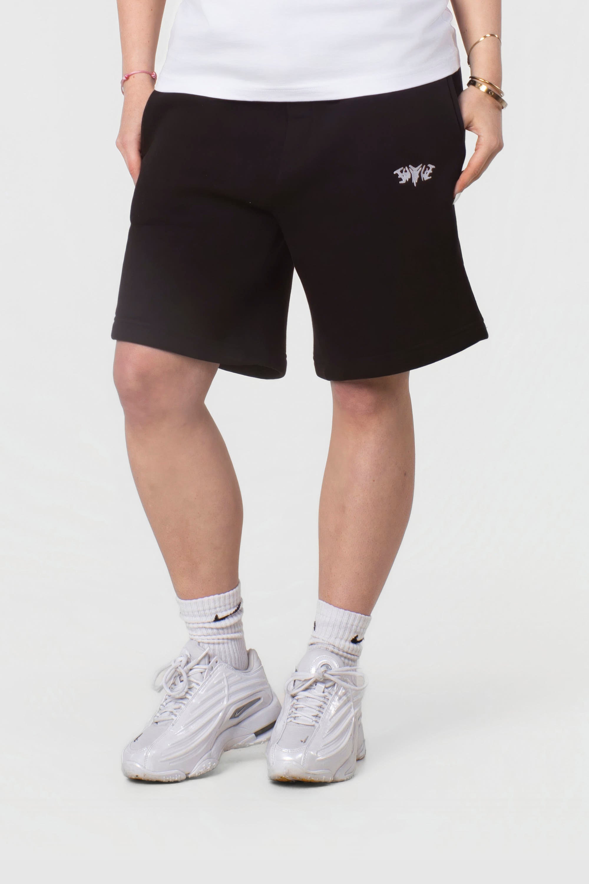 BASIC SHORTS BLACK