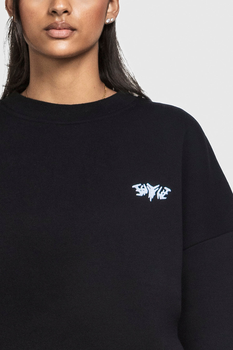 BASIC SWEATER BLACK