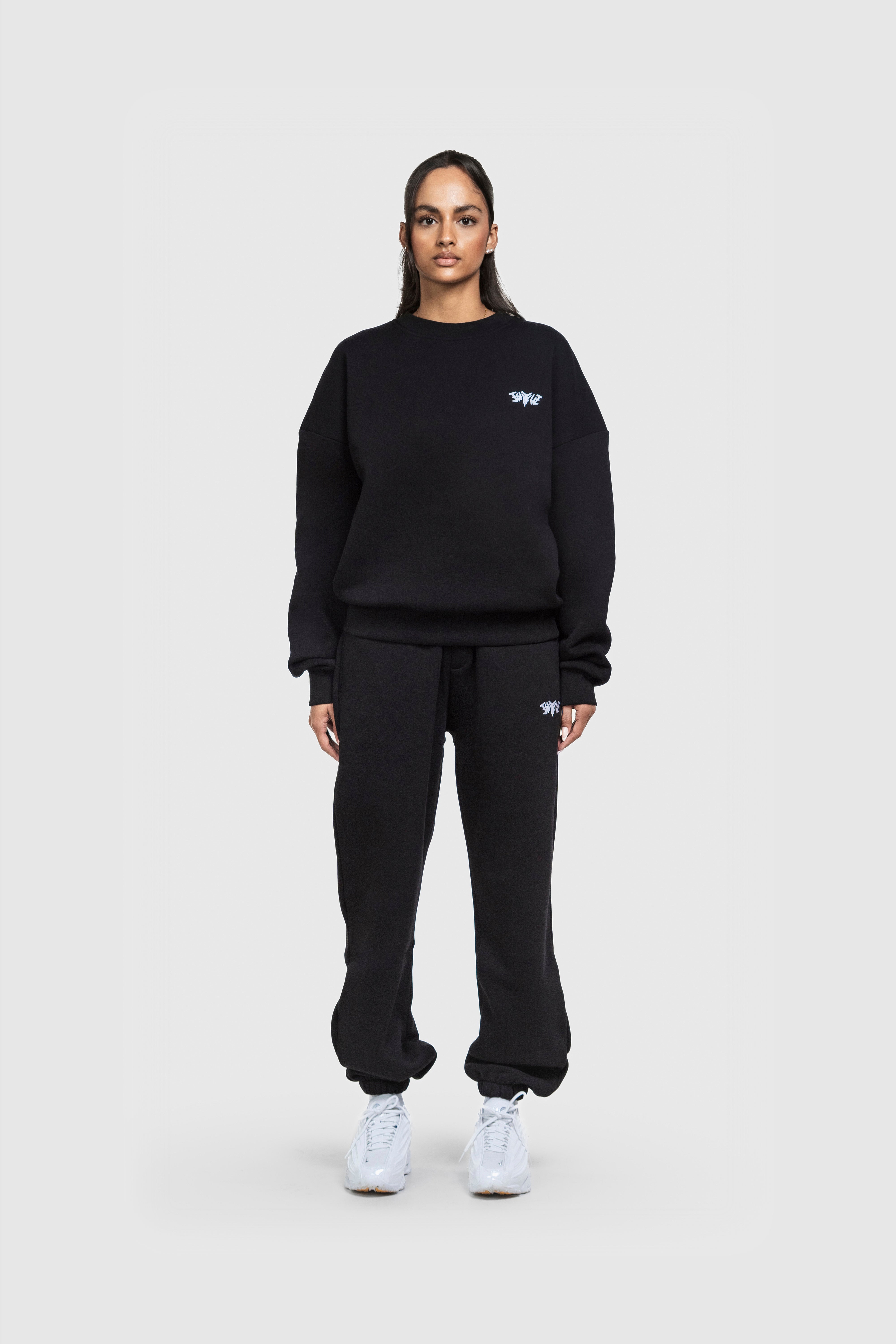 BASIC SWEATER BLACK