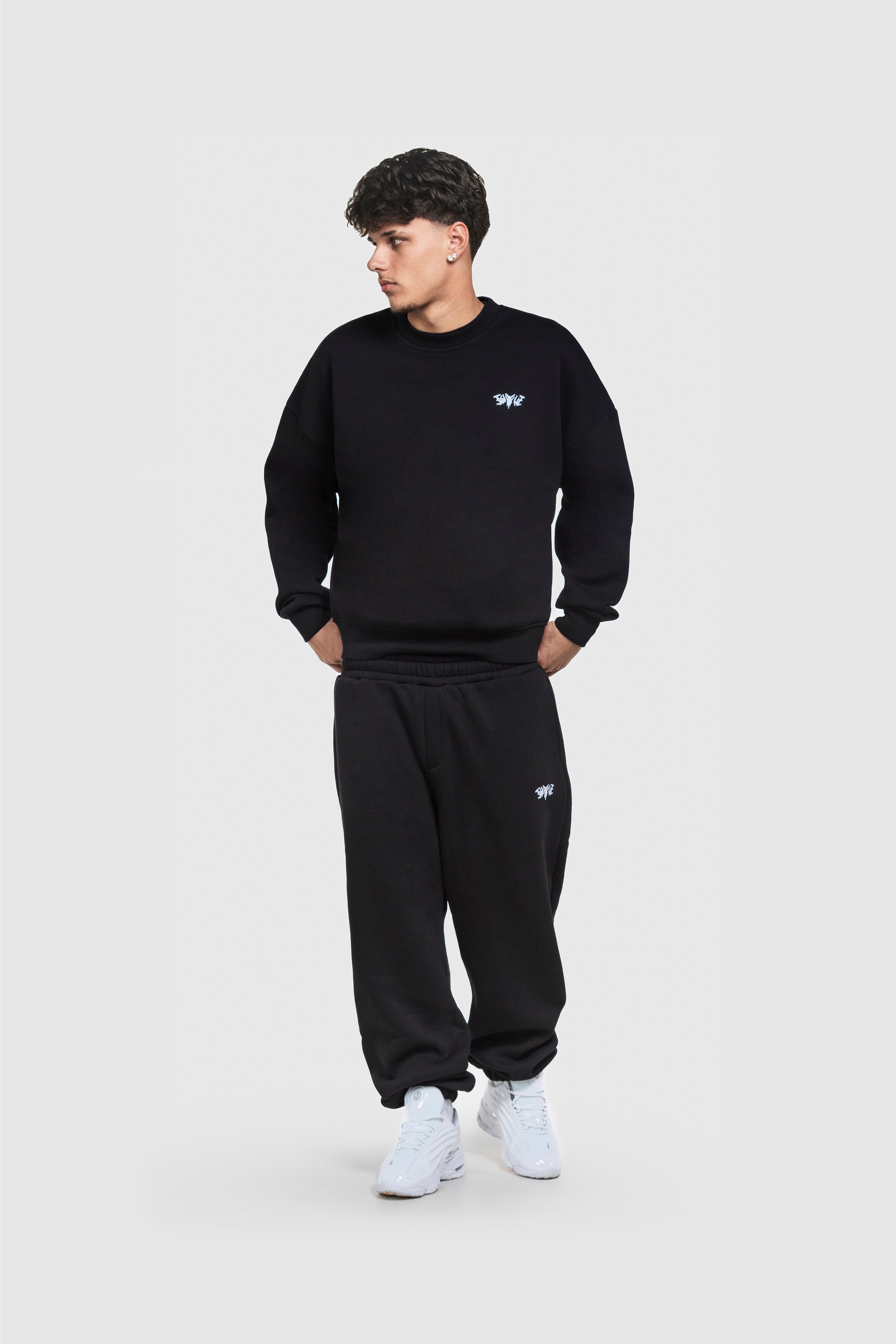 BASIC SWEATER BLACK