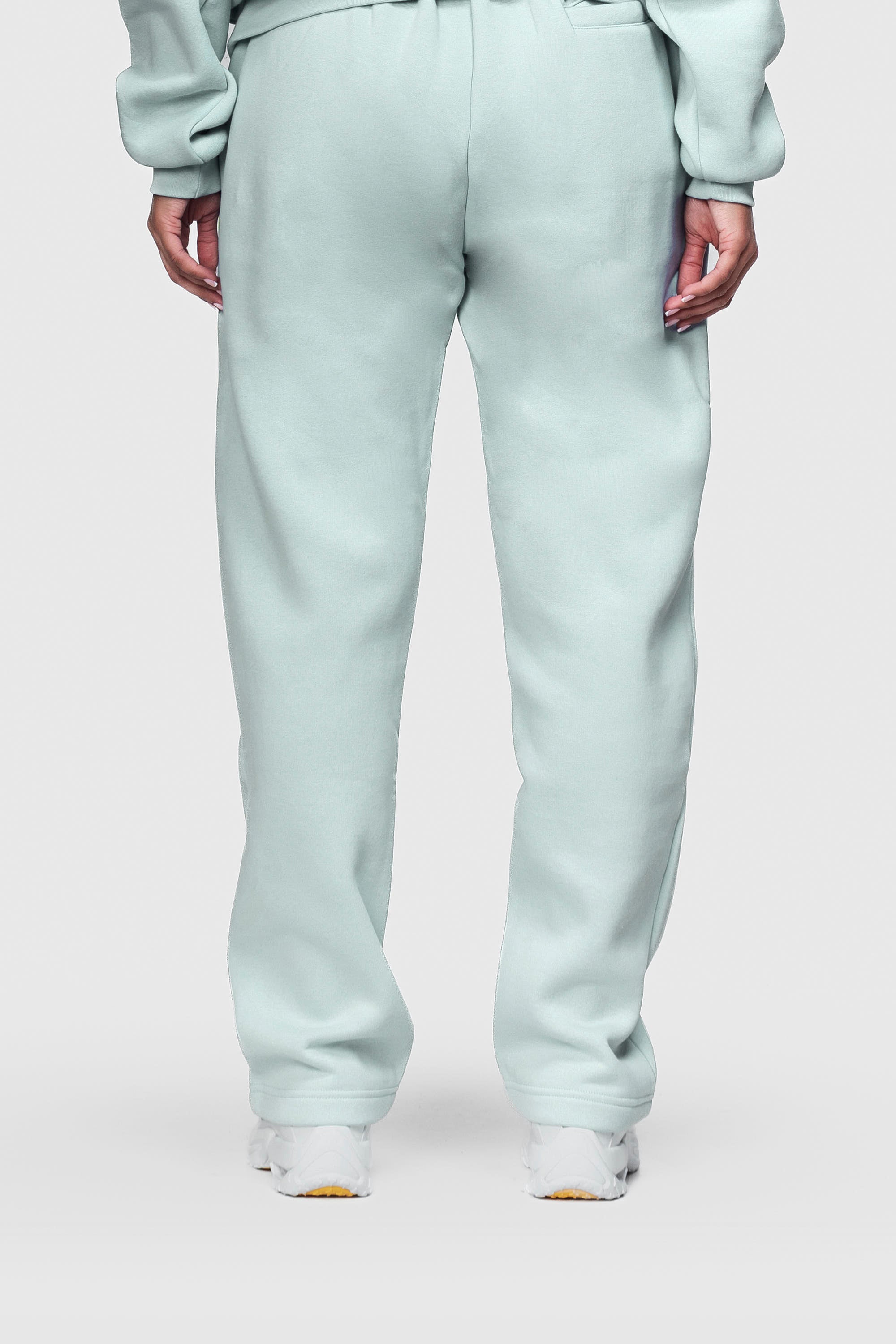 BASIC SWEATPANTS SNOWFLAKE