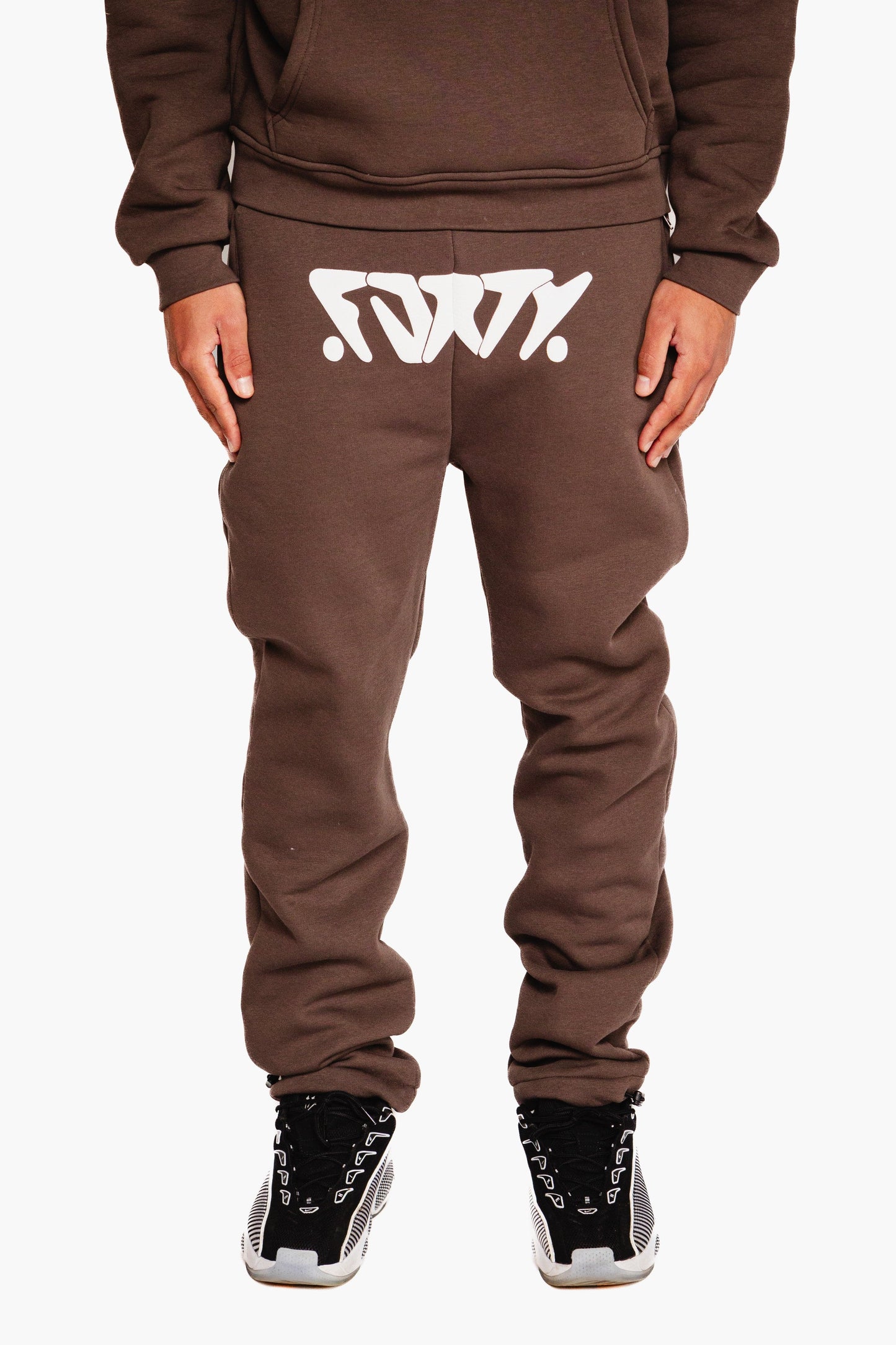 TRACKPANT BROWN