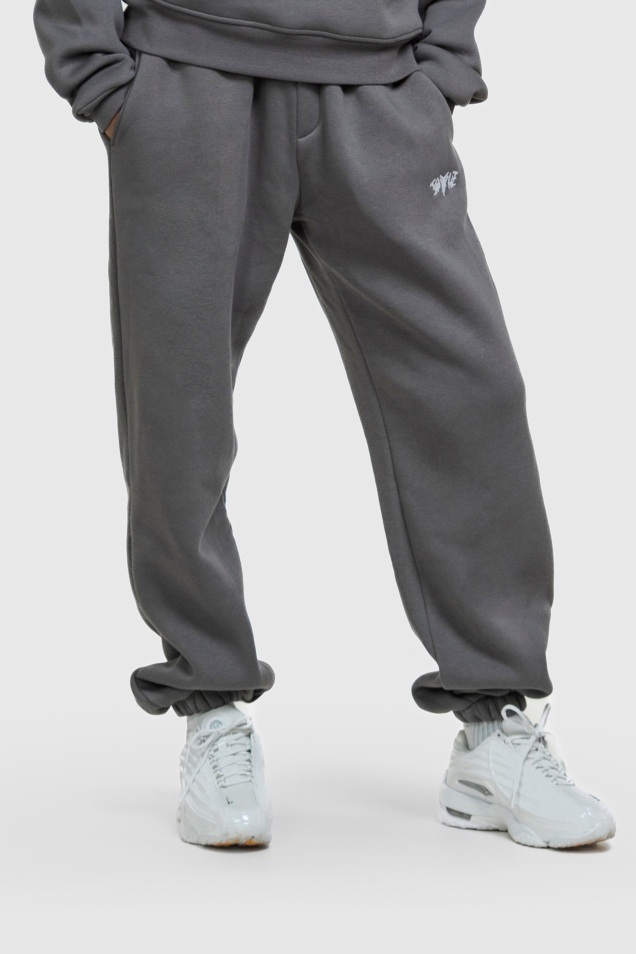 BASIC CUFFED JOGGER ANTHRAZIT