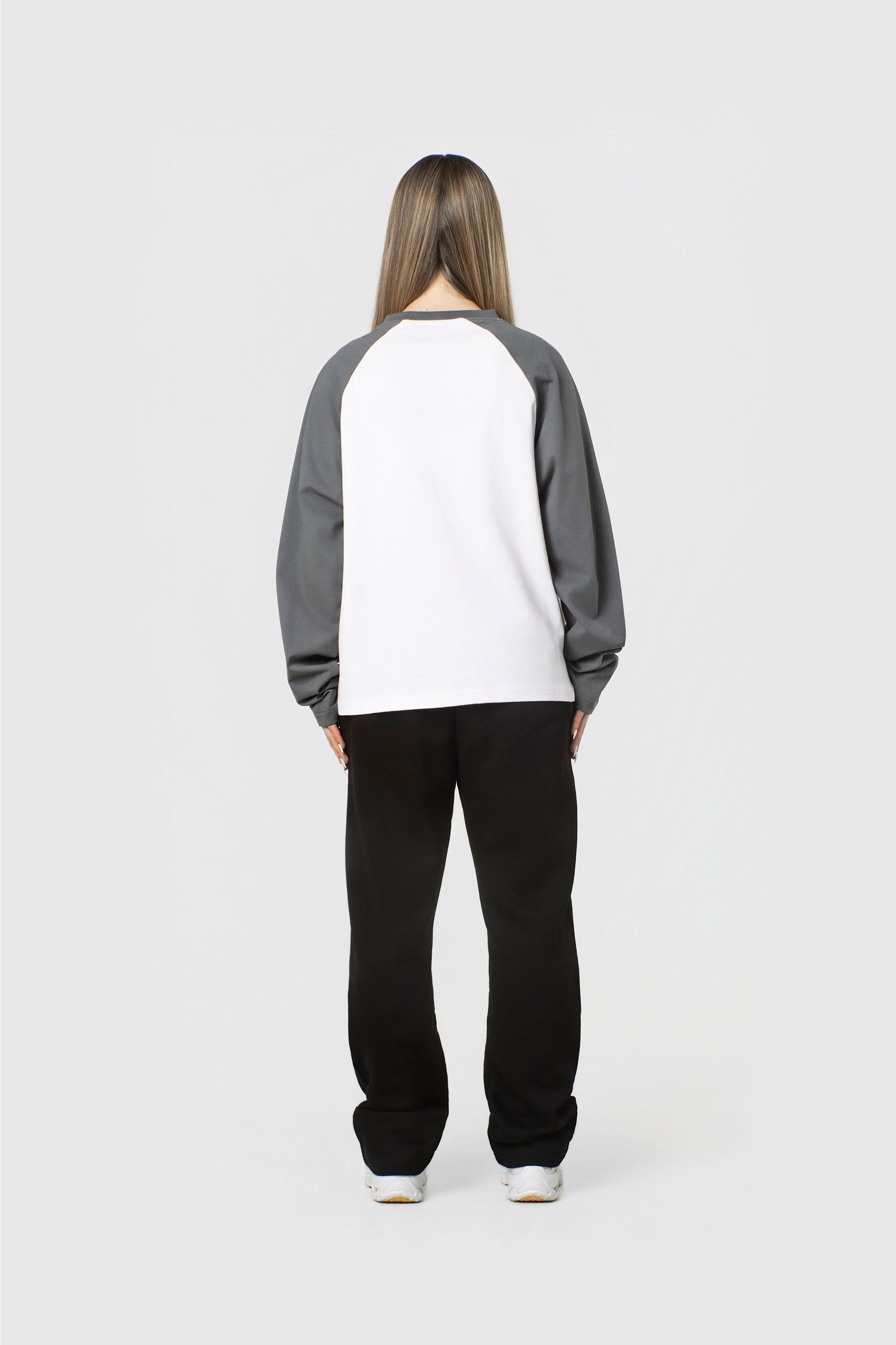 RAGLAN LONGSLEEVE ANTHRAZIT