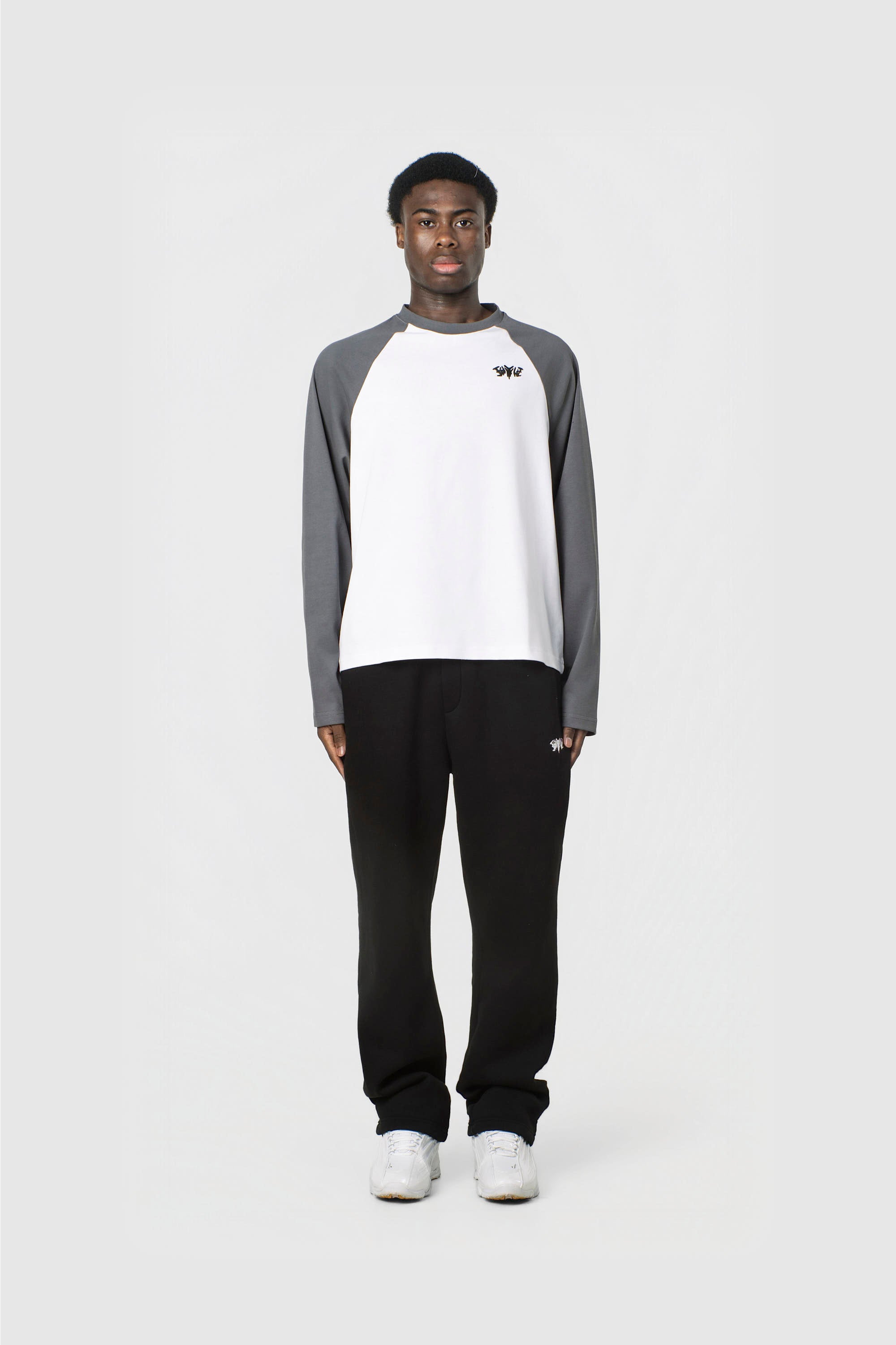 RAGLAN LONGSLEEVE ANTHRAZIT
