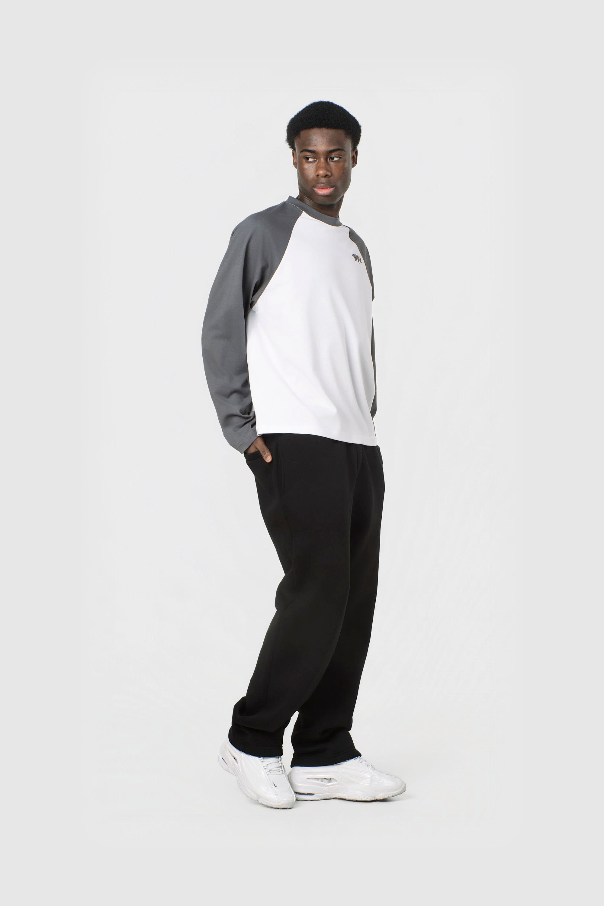 RAGLAN LONGSLEEVE ANTHRAZIT