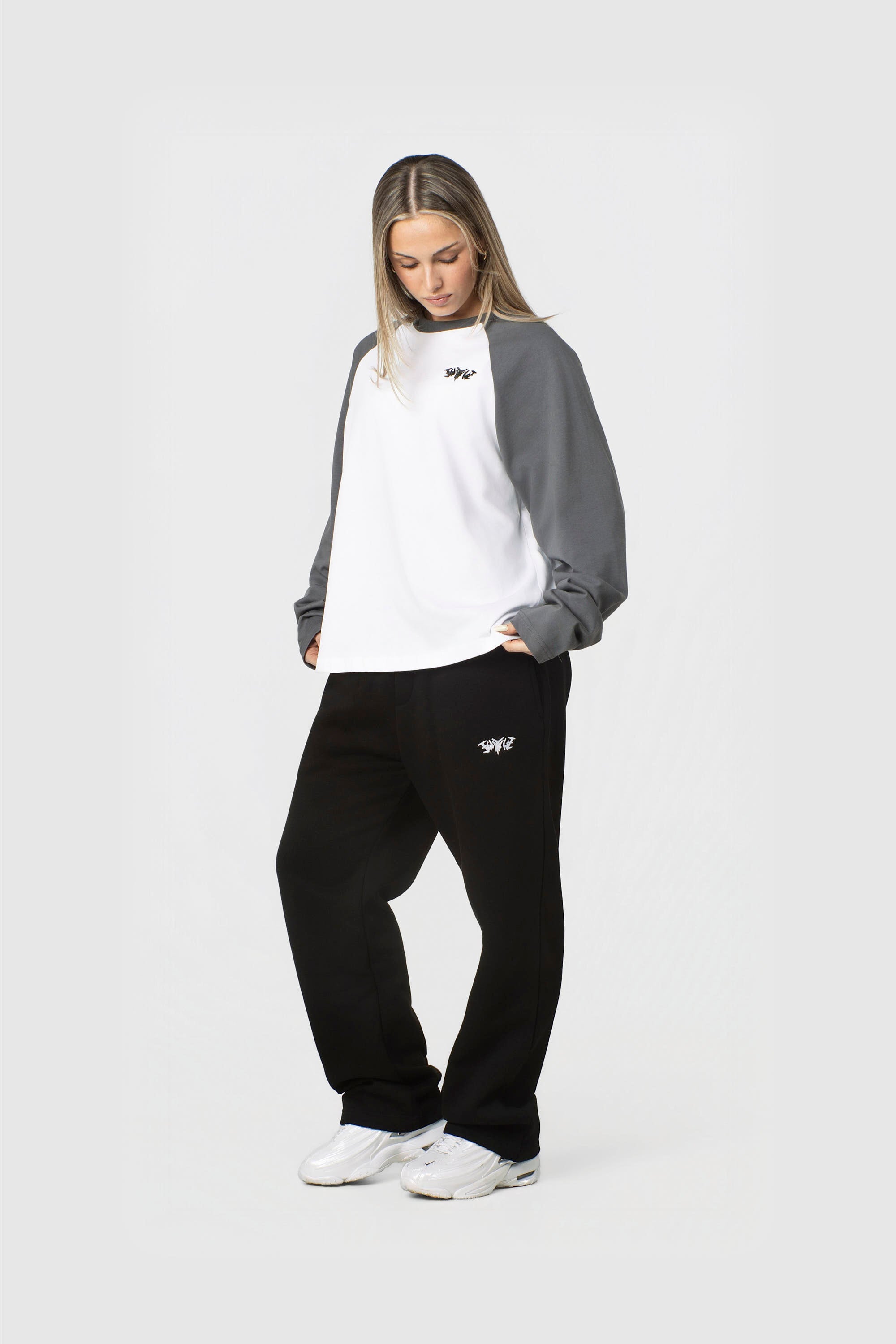 RAGLAN LONGSLEEVE ANTHRAZIT