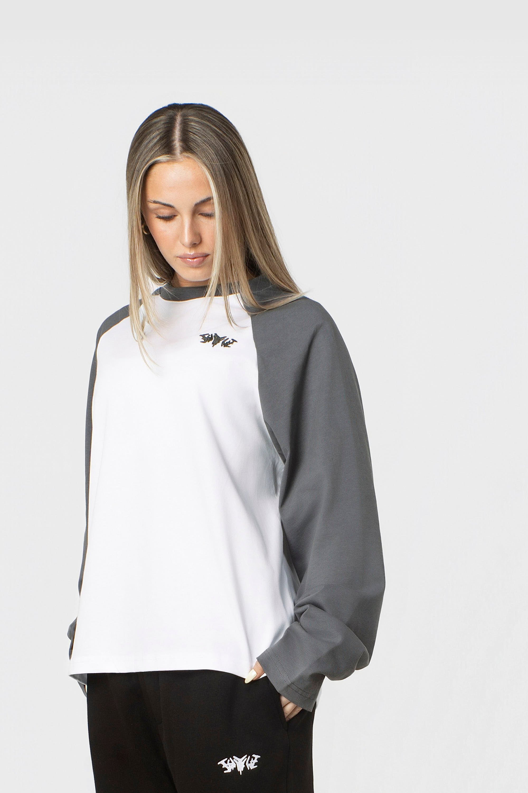 RAGLAN LONGSLEEVE ANTHRAZIT