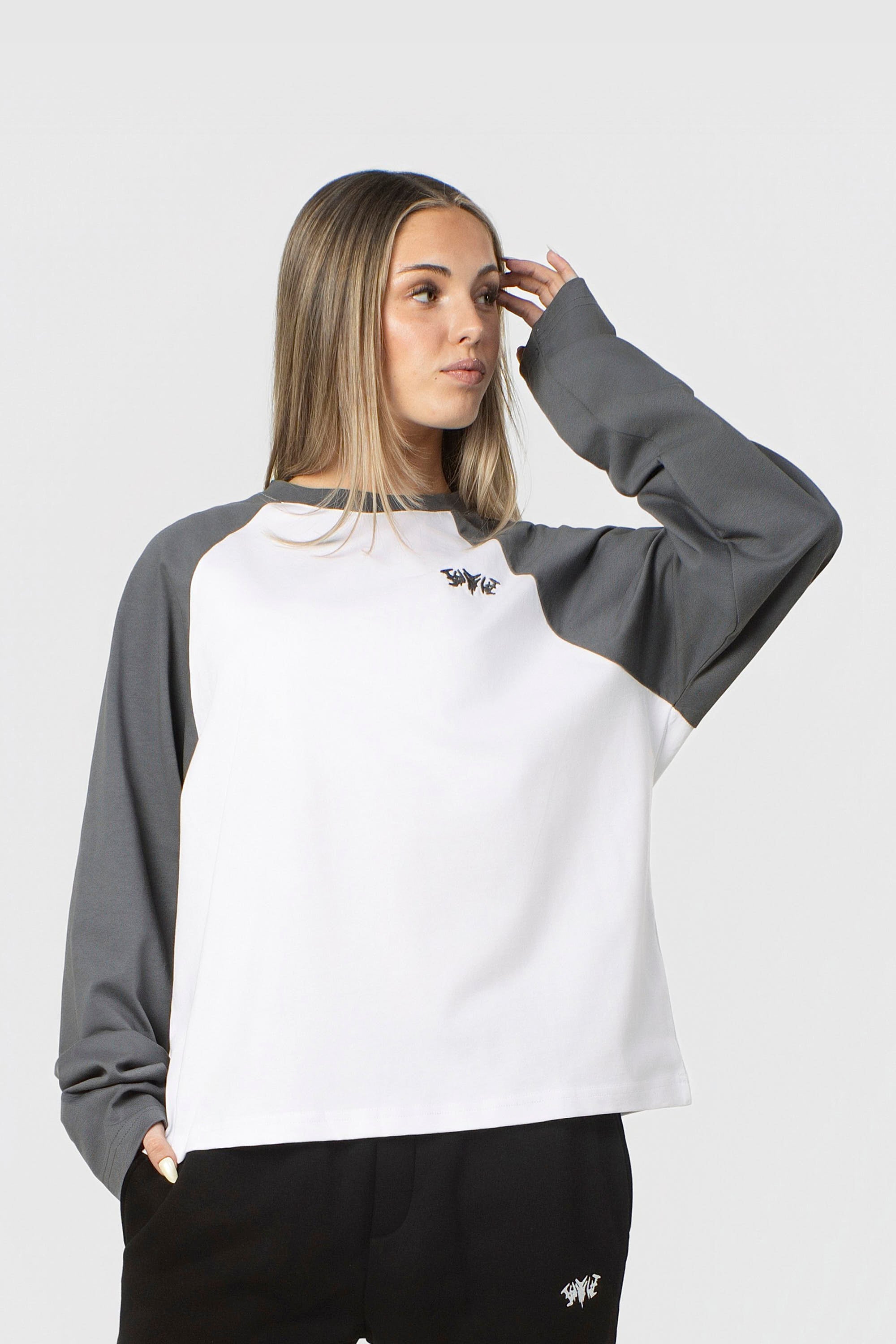 RAGLAN LONGSLEEVE ANTHRAZIT