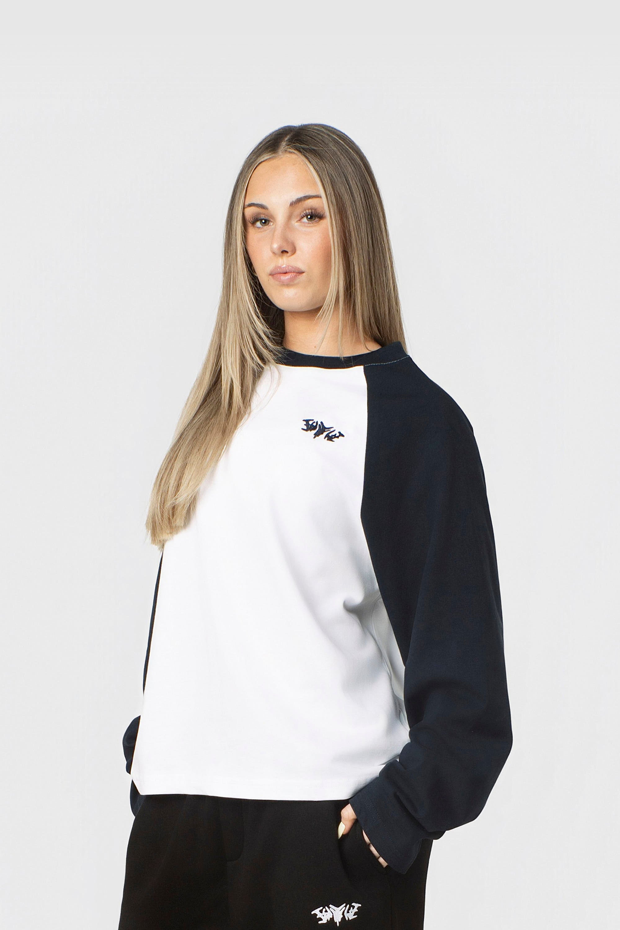 RAGLAN LONGSLEEVE NAVY