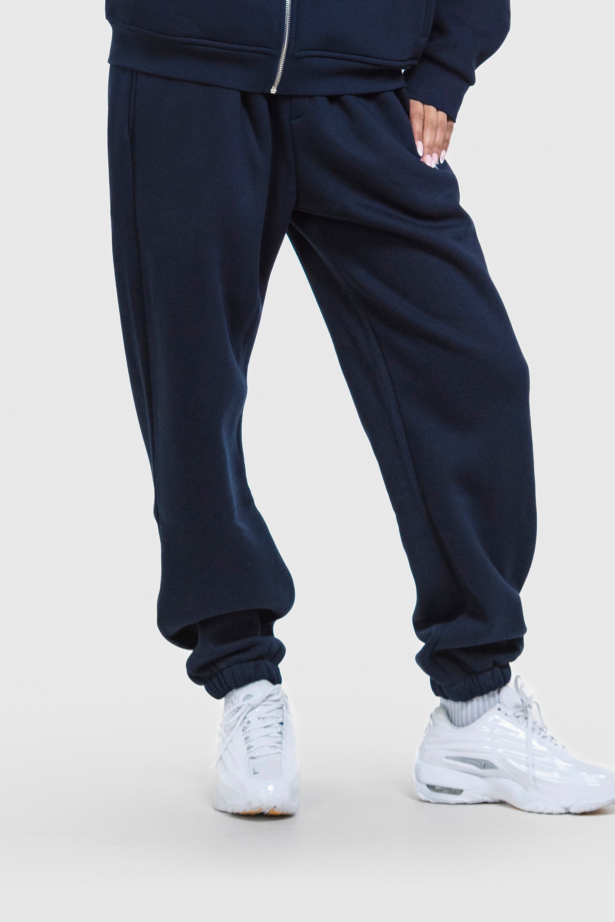 BASIC CUFFED JOGGER NAVY